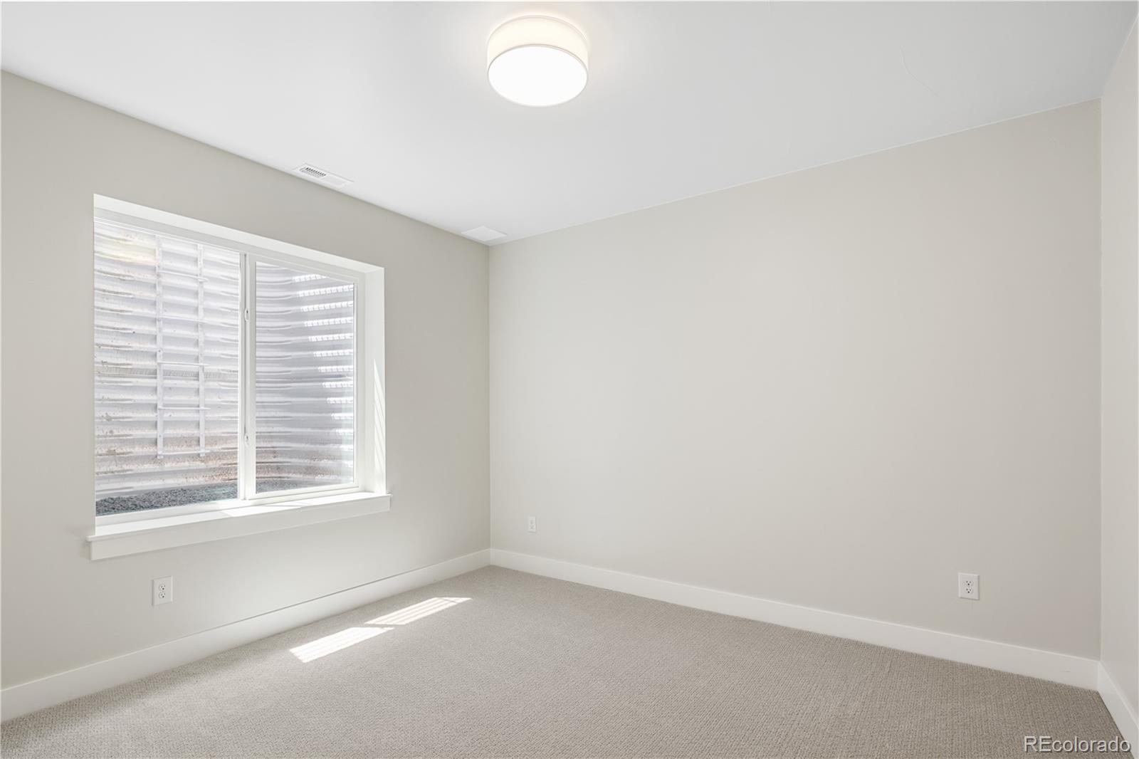 MLS Image #30 for 2143 n high street,denver, Colorado