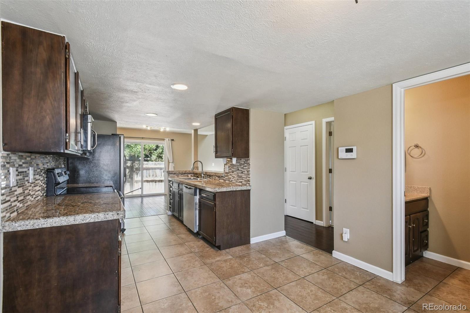 MLS Image #11 for 11623 e cornell circle,aurora, Colorado