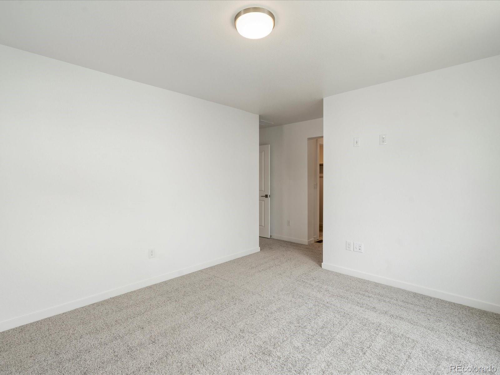 MLS Image #20 for 2032 s holly street,denver, Colorado
