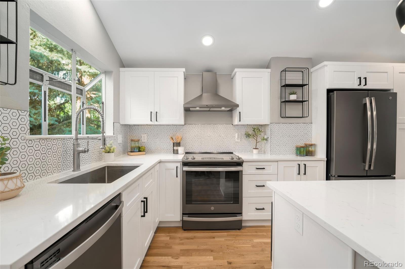 MLS Image #6 for 6431  freeport drive,highlands ranch, Colorado