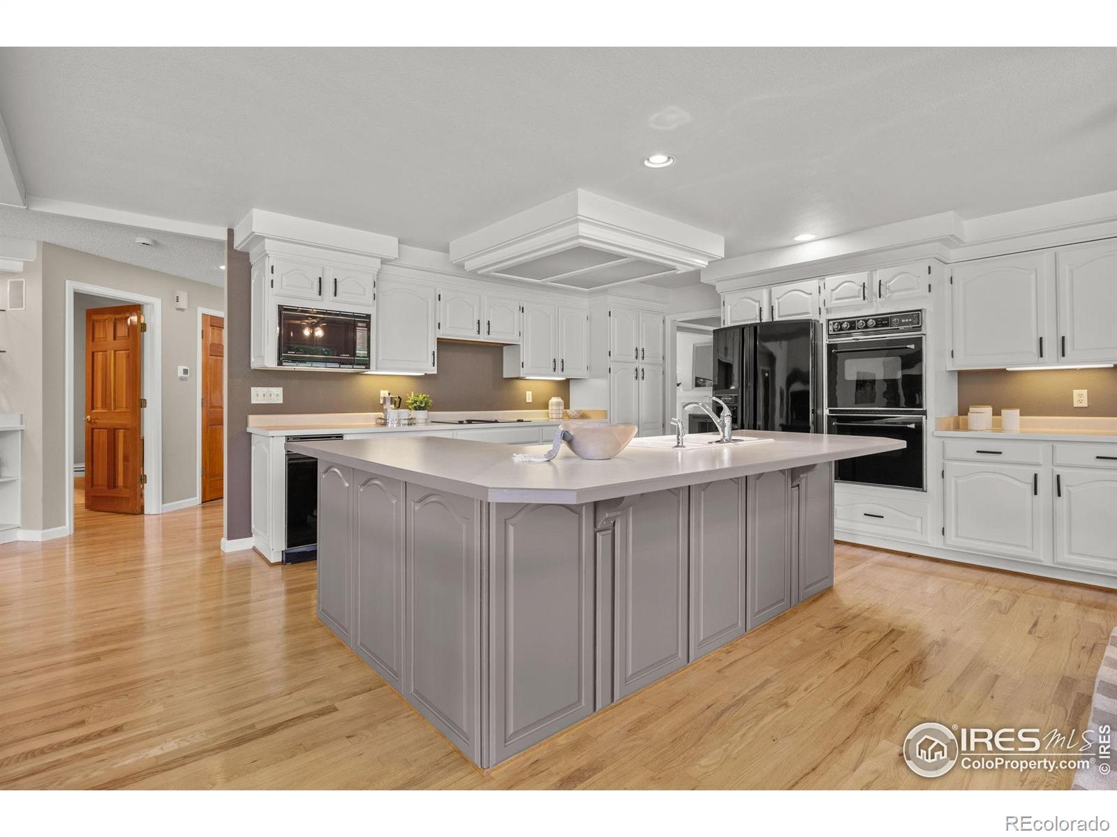 MLS Image #11 for 4521  northfield court,boulder, Colorado