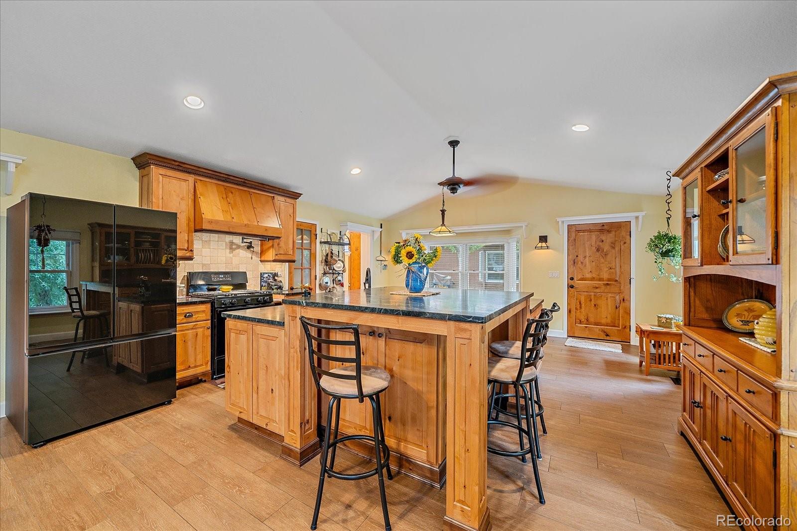 MLS Image #10 for 1014  8th street,golden, Colorado