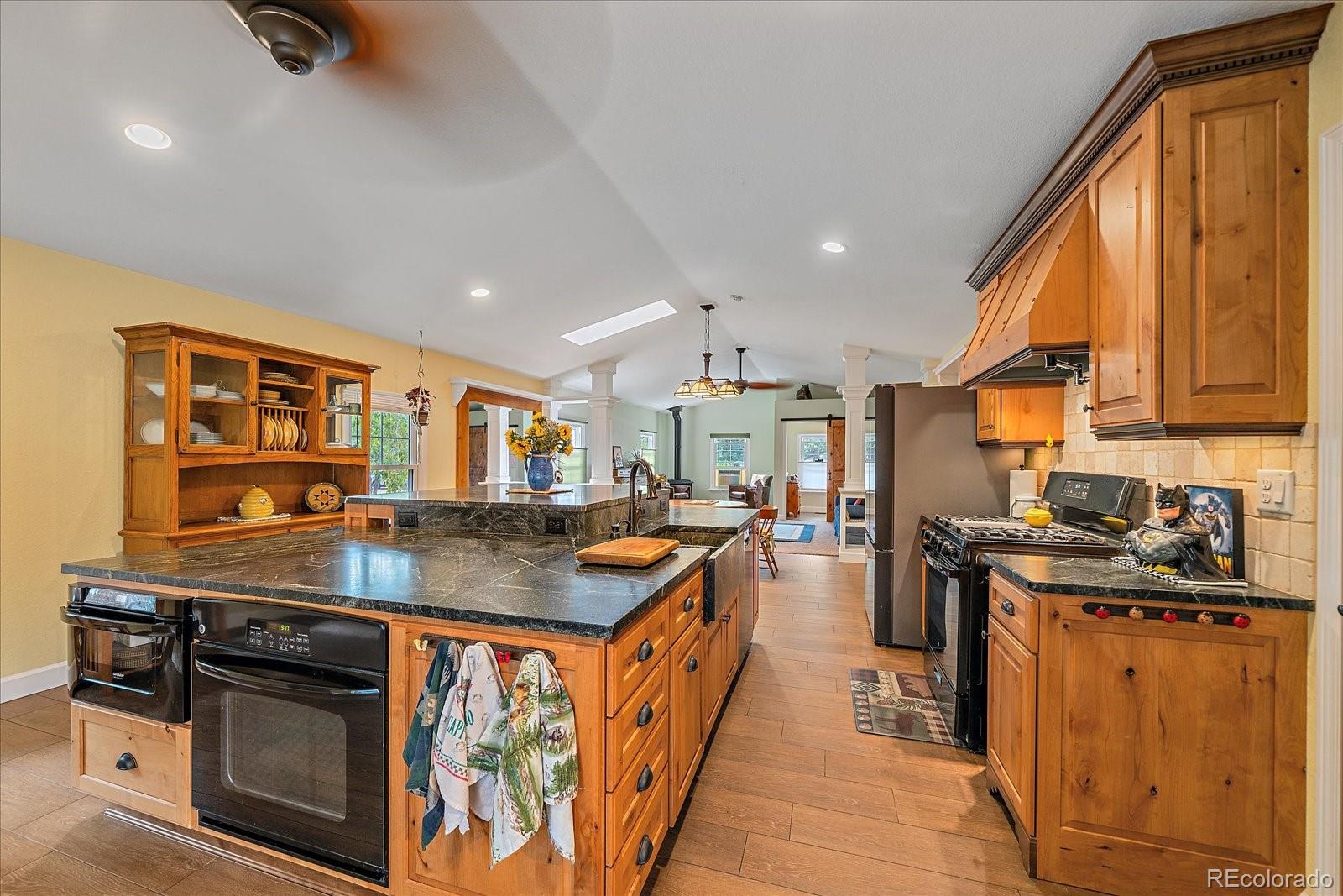 MLS Image #12 for 1014  8th street,golden, Colorado