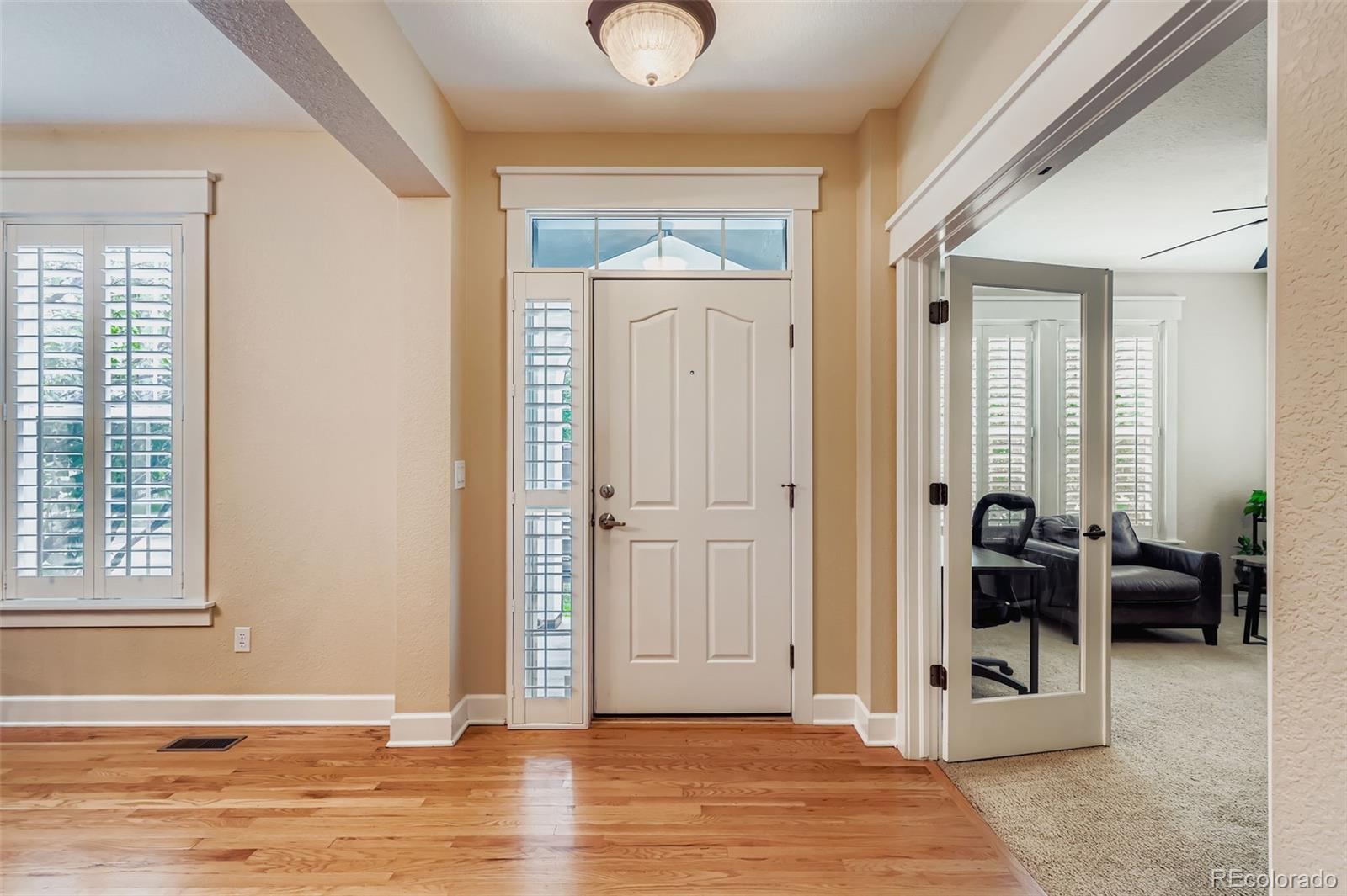 MLS Image #4 for 1009  syracuse court,denver, Colorado