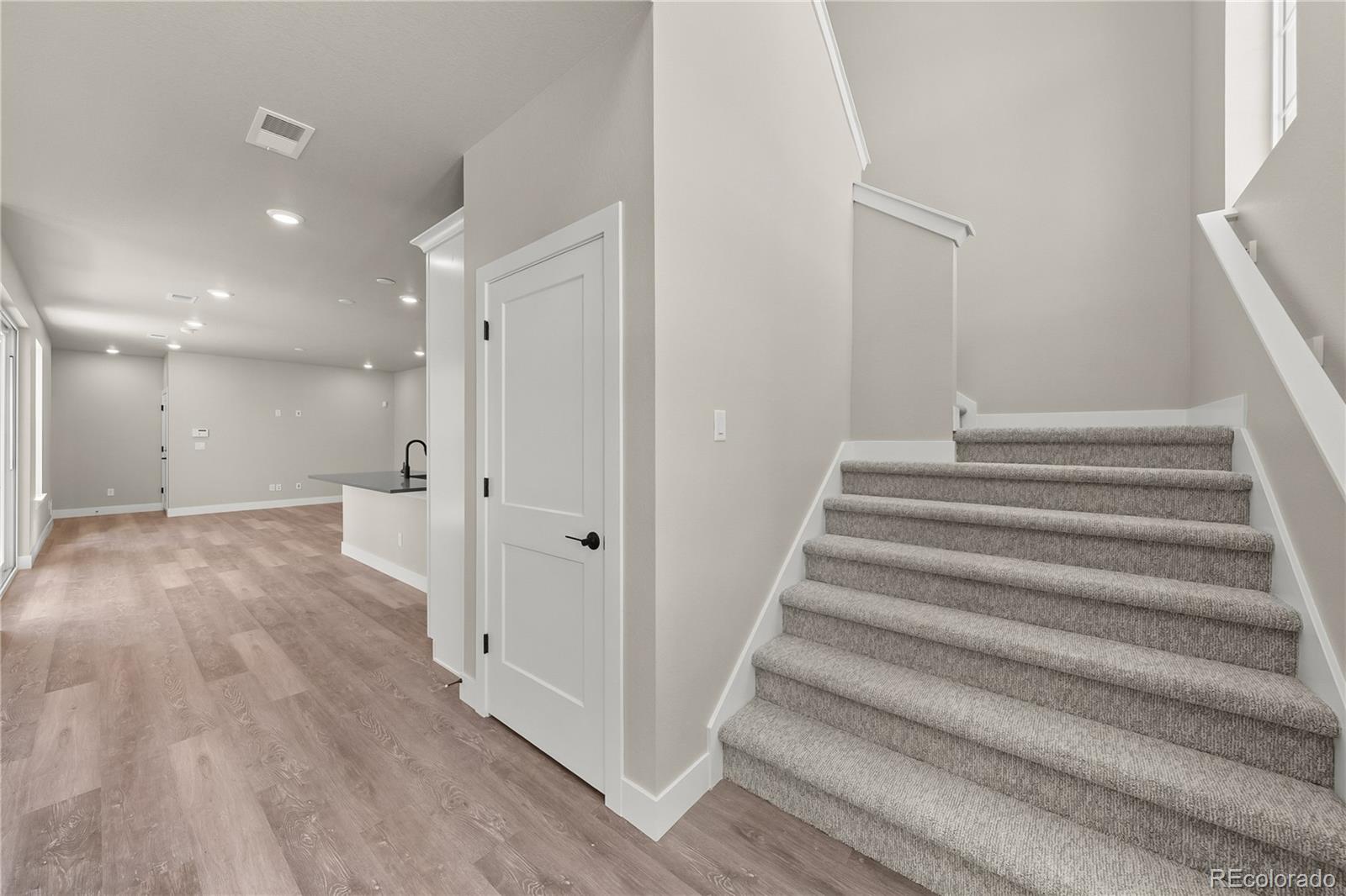 MLS Image #13 for 7192  watercress drive,littleton, Colorado