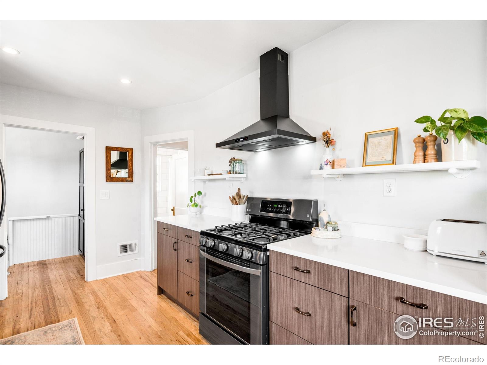 MLS Image #11 for 4401  vrain street,denver, Colorado