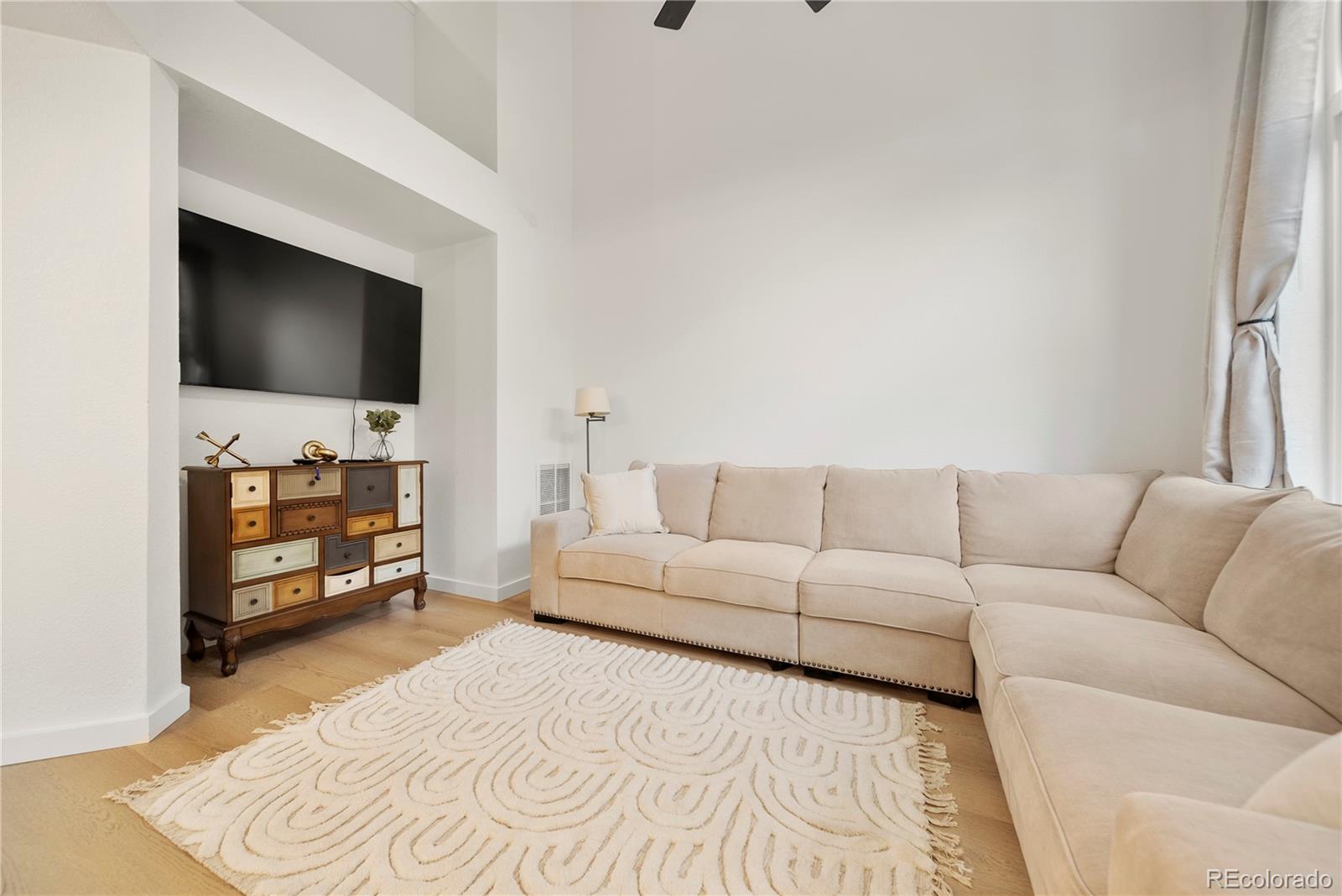 MLS Image #3 for 6428  silver mesa drive,highlands ranch, Colorado