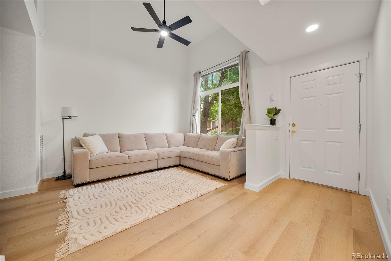 MLS Image #4 for 6428  silver mesa drive,highlands ranch, Colorado