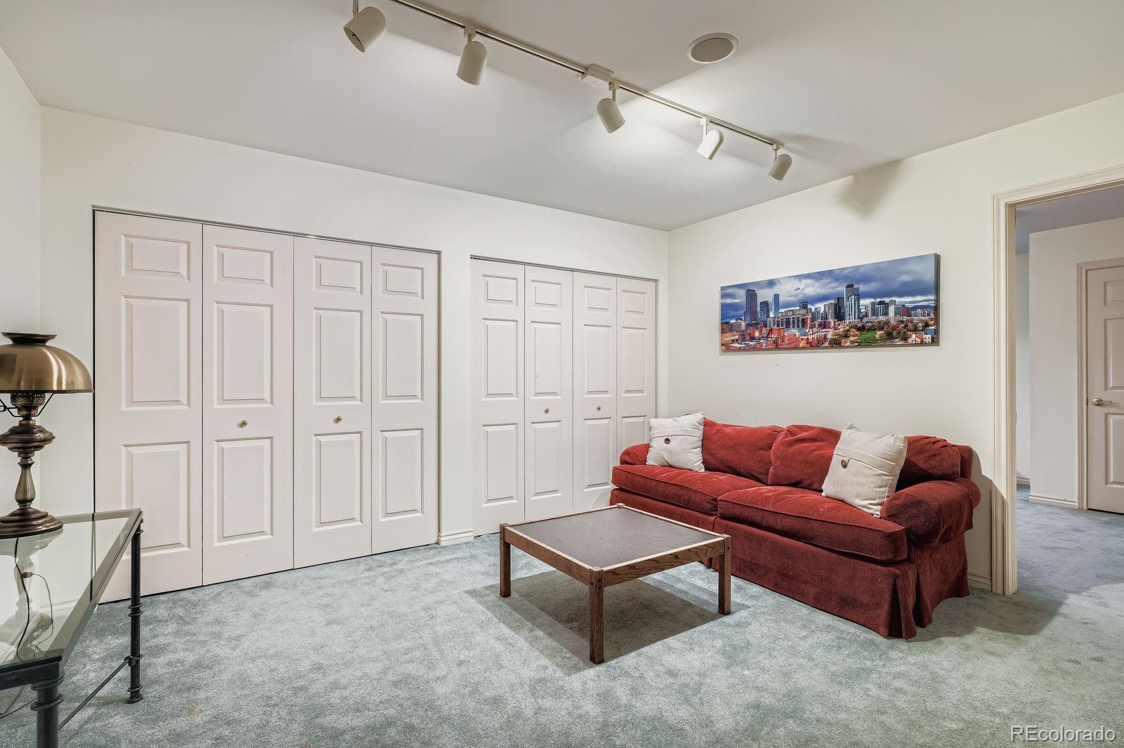 MLS Image #21 for 1520 s university boulevard,denver, Colorado