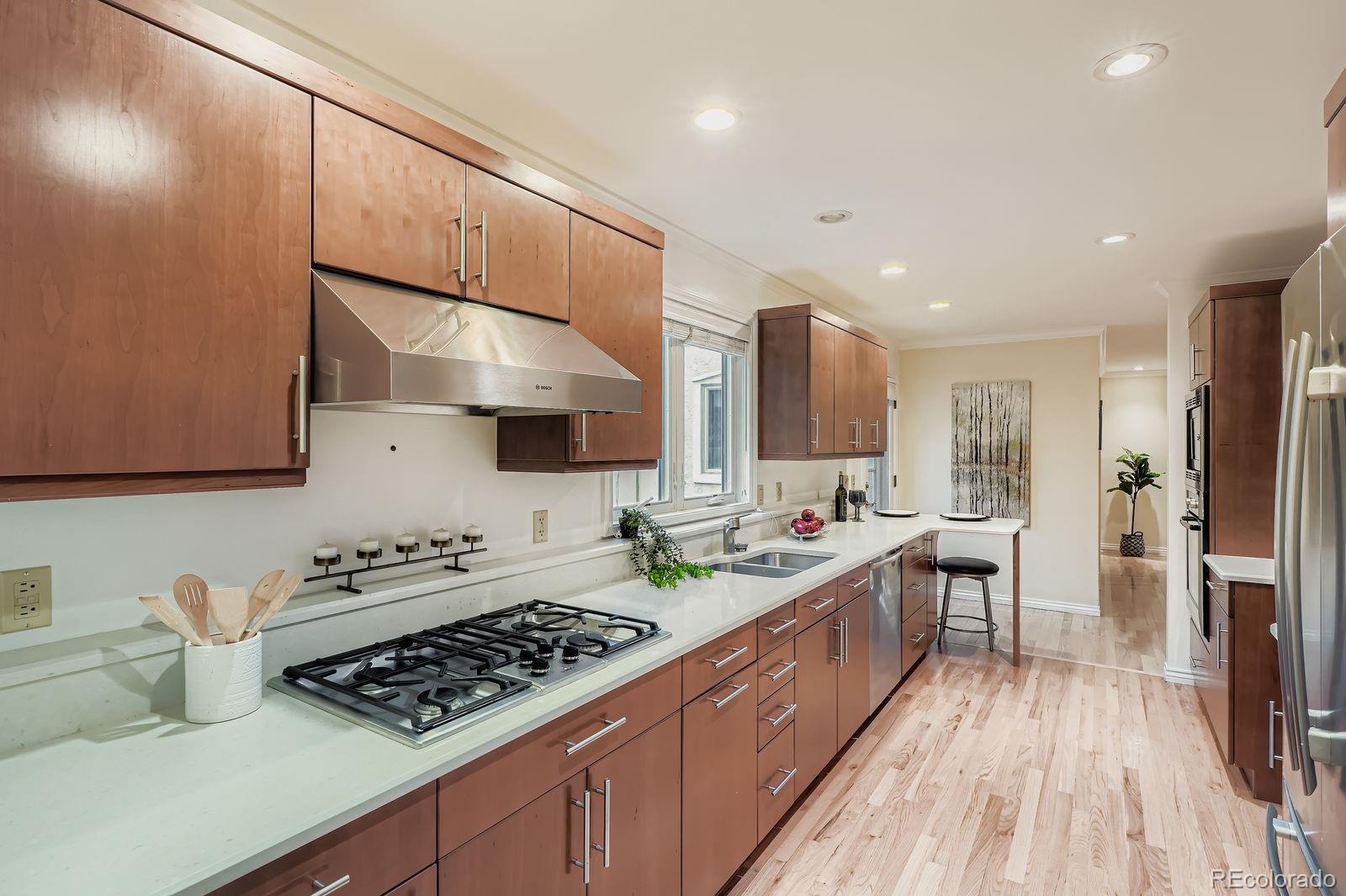 MLS Image #6 for 1520 s university boulevard,denver, Colorado
