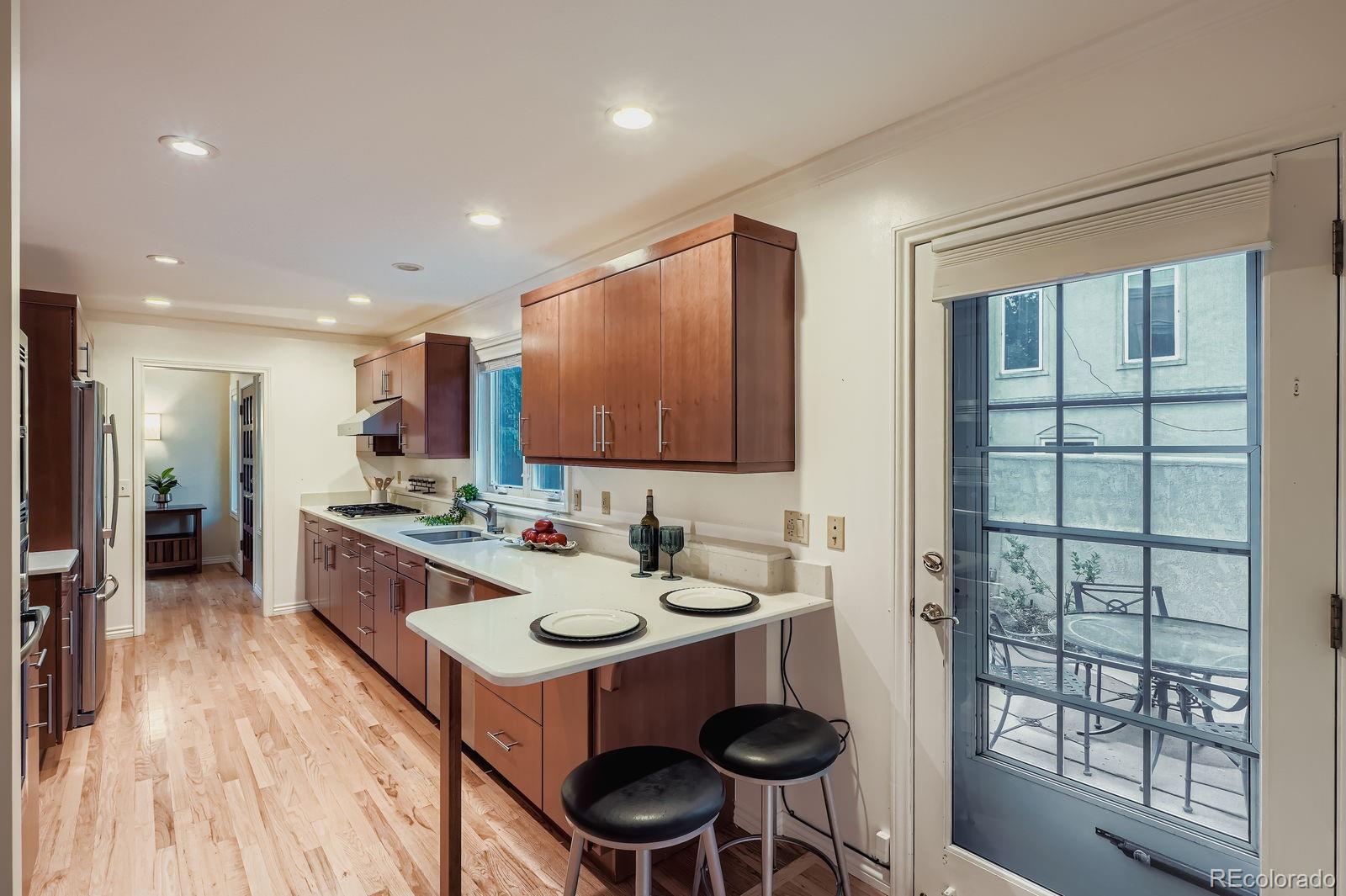 MLS Image #8 for 1520 s university boulevard,denver, Colorado