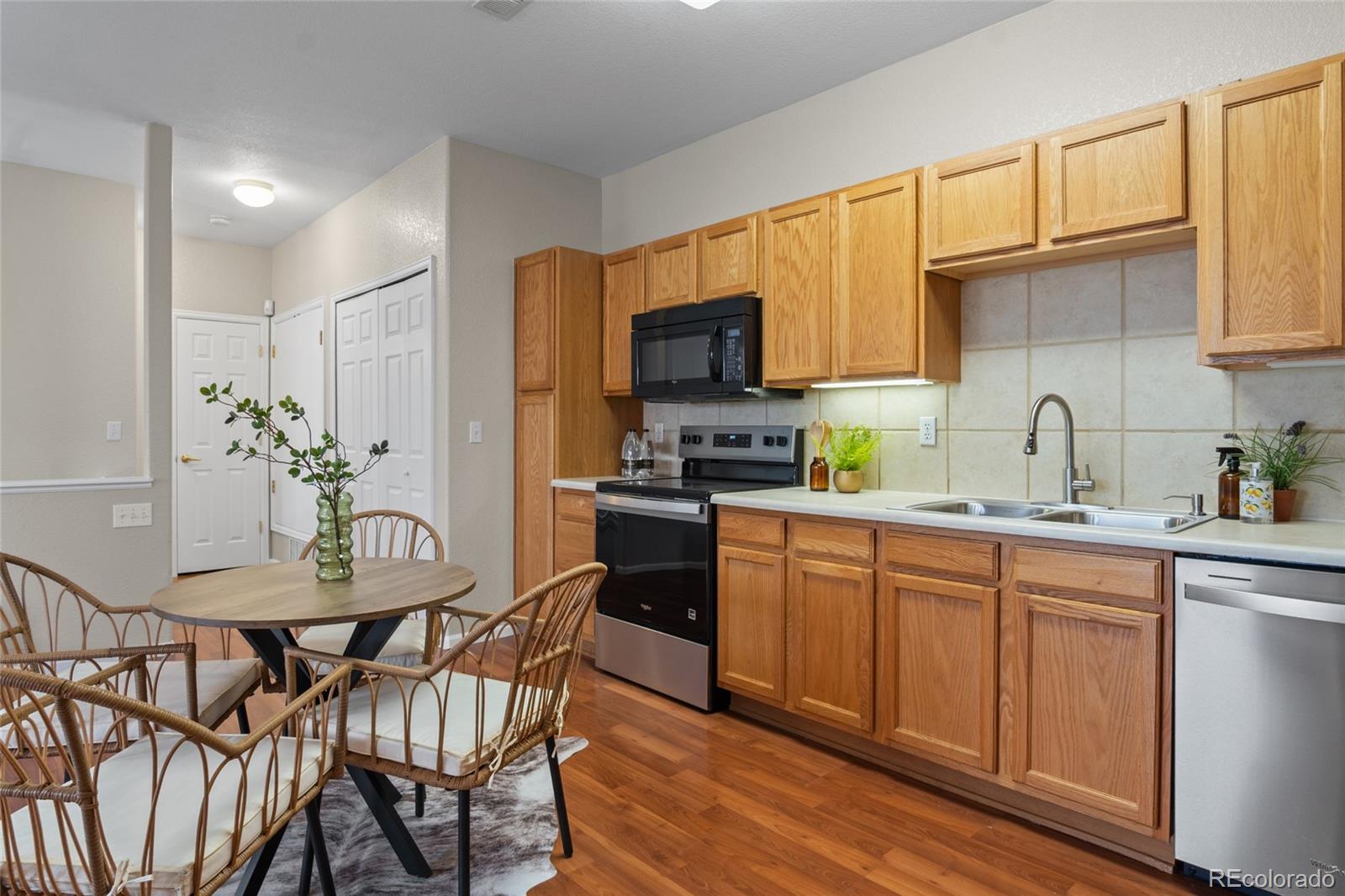 MLS Image #8 for 7160 s wenatchee way,aurora, Colorado
