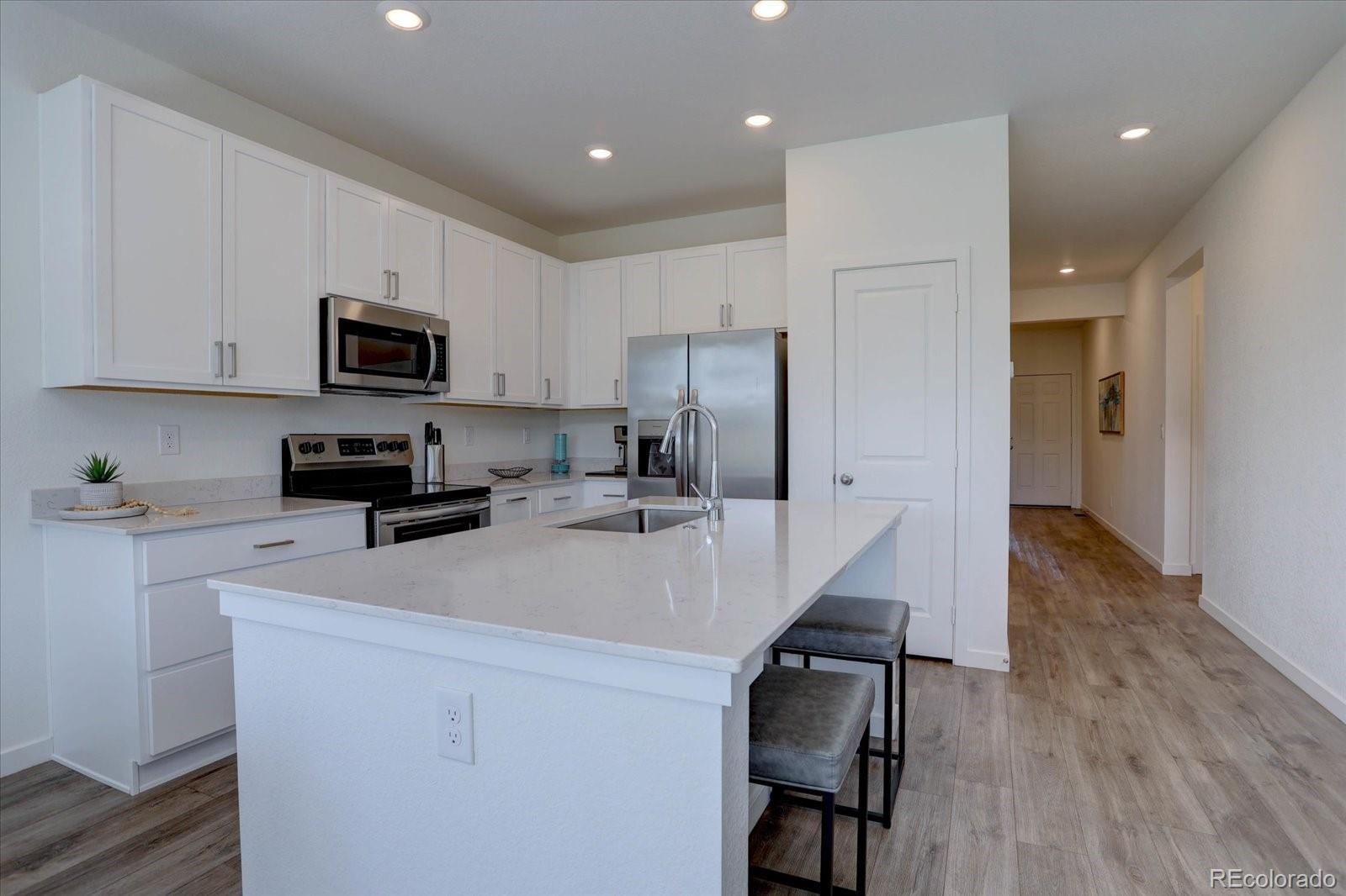 MLS Image #6 for 930  thinleaf lane,elizabeth, Colorado