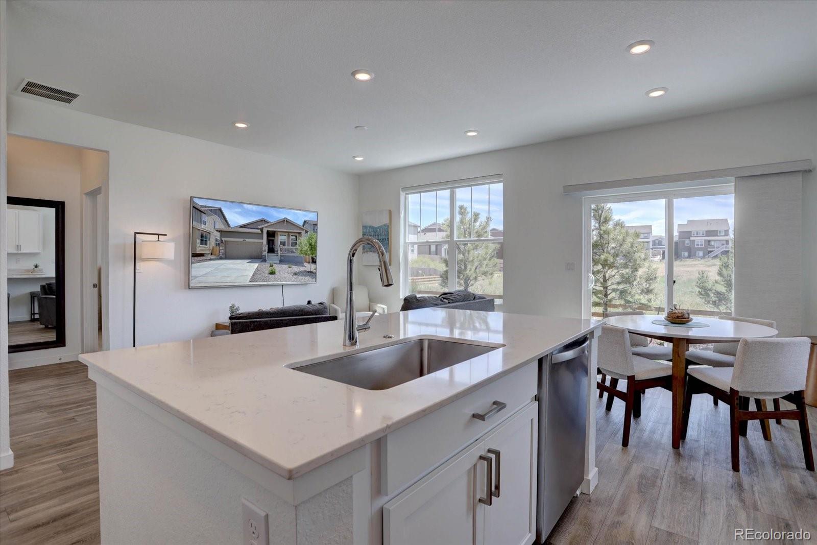 MLS Image #7 for 930  thinleaf lane,elizabeth, Colorado