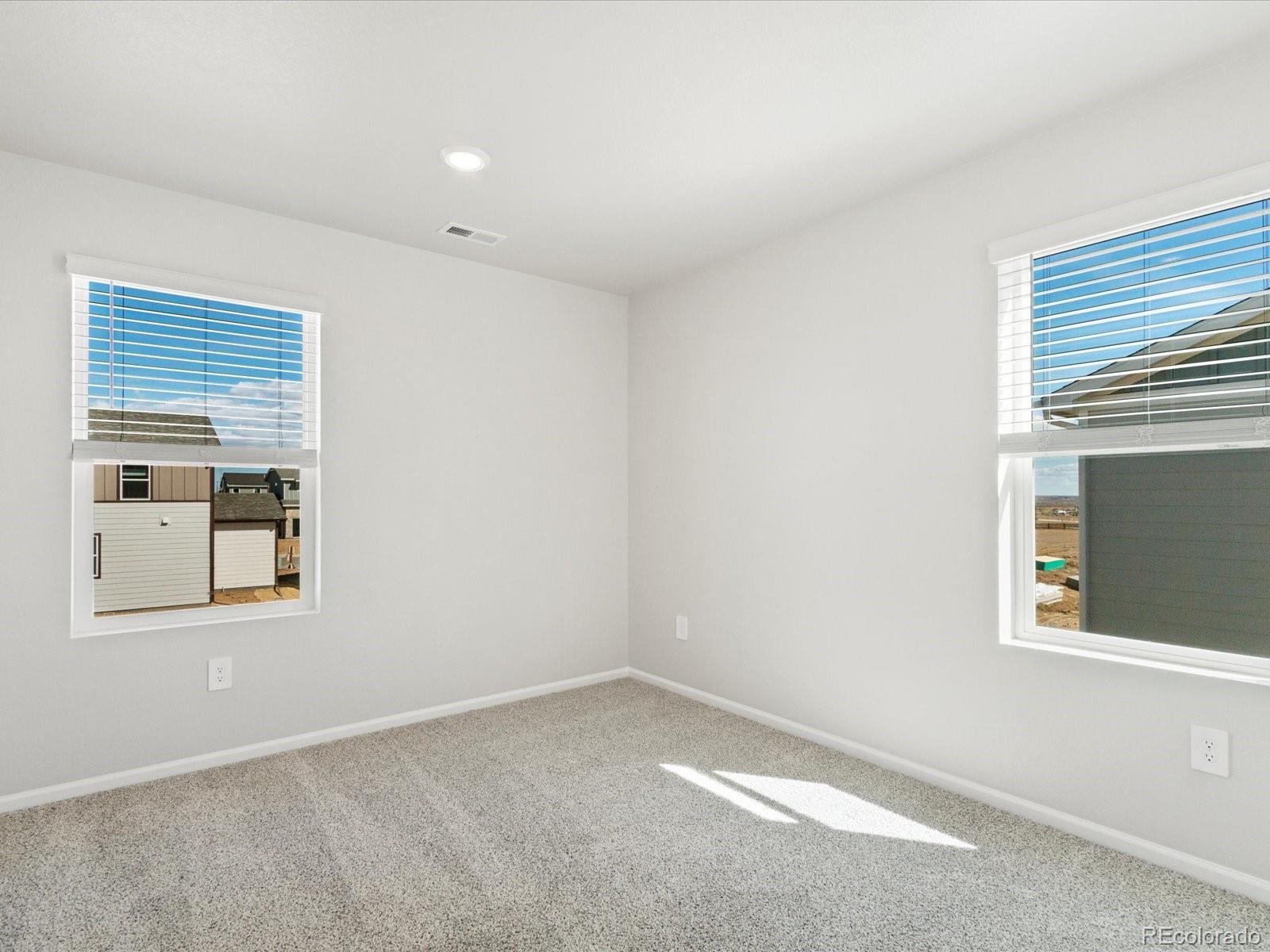 MLS Image #36 for 4701  sunsplash way,johnstown, Colorado