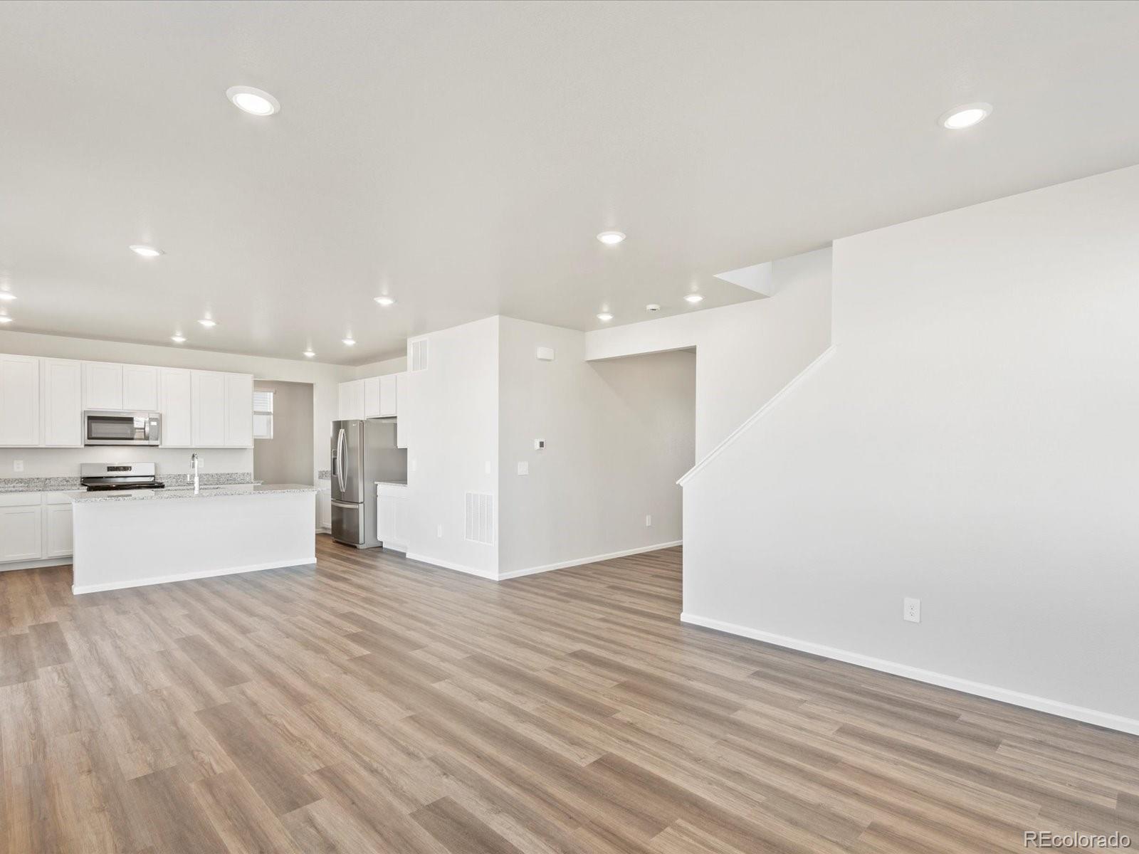 MLS Image #6 for 4701  sunsplash way,johnstown, Colorado