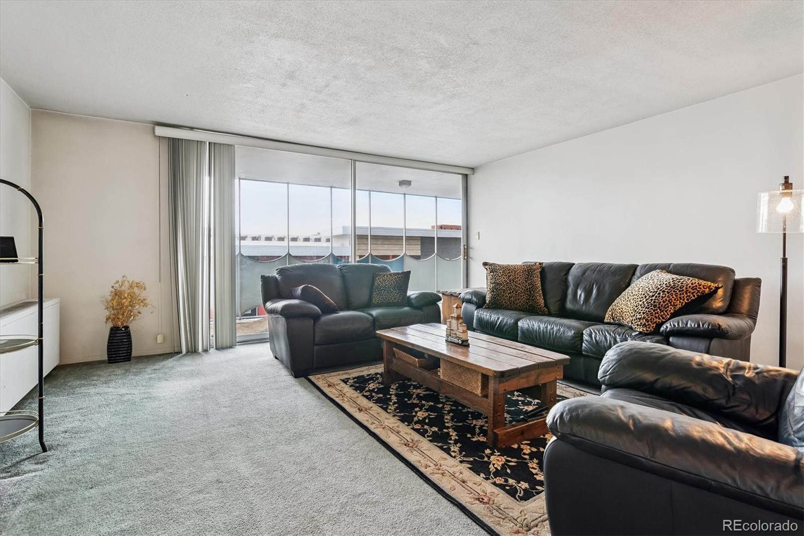 MLS Image #4 for 1155 n ash street,denver, Colorado