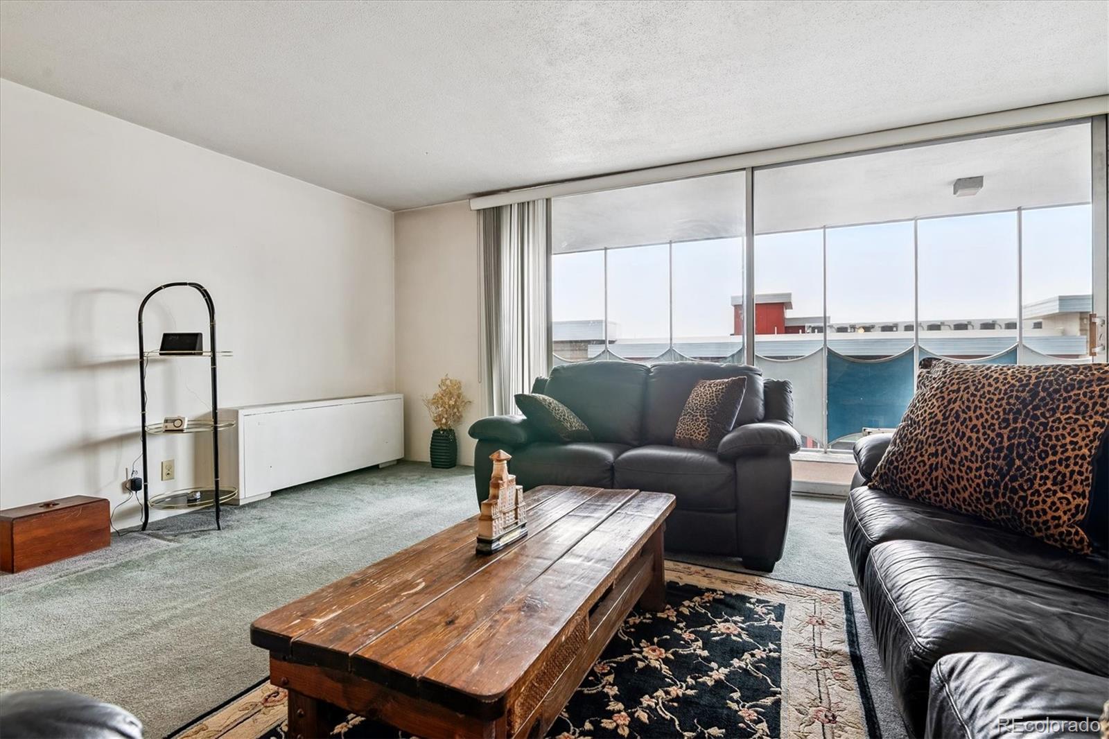 MLS Image #5 for 1155 n ash street,denver, Colorado