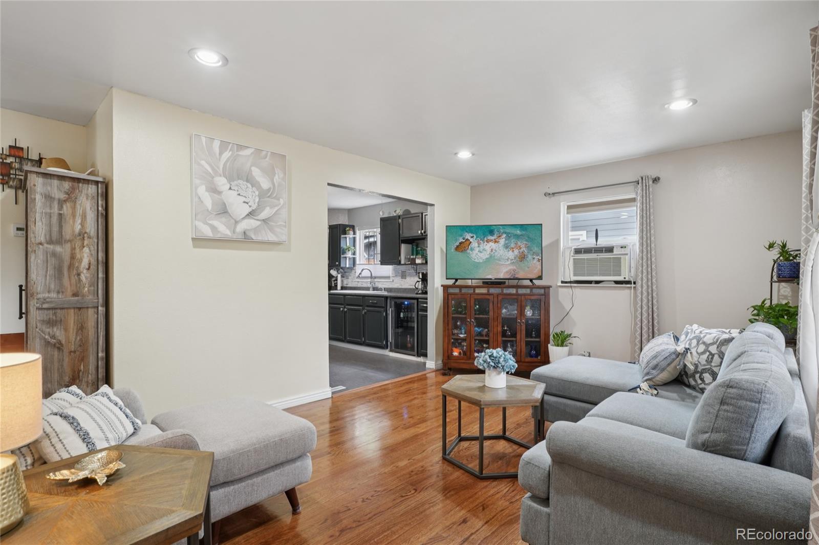 MLS Image #3 for 1924  kingston street,aurora, Colorado