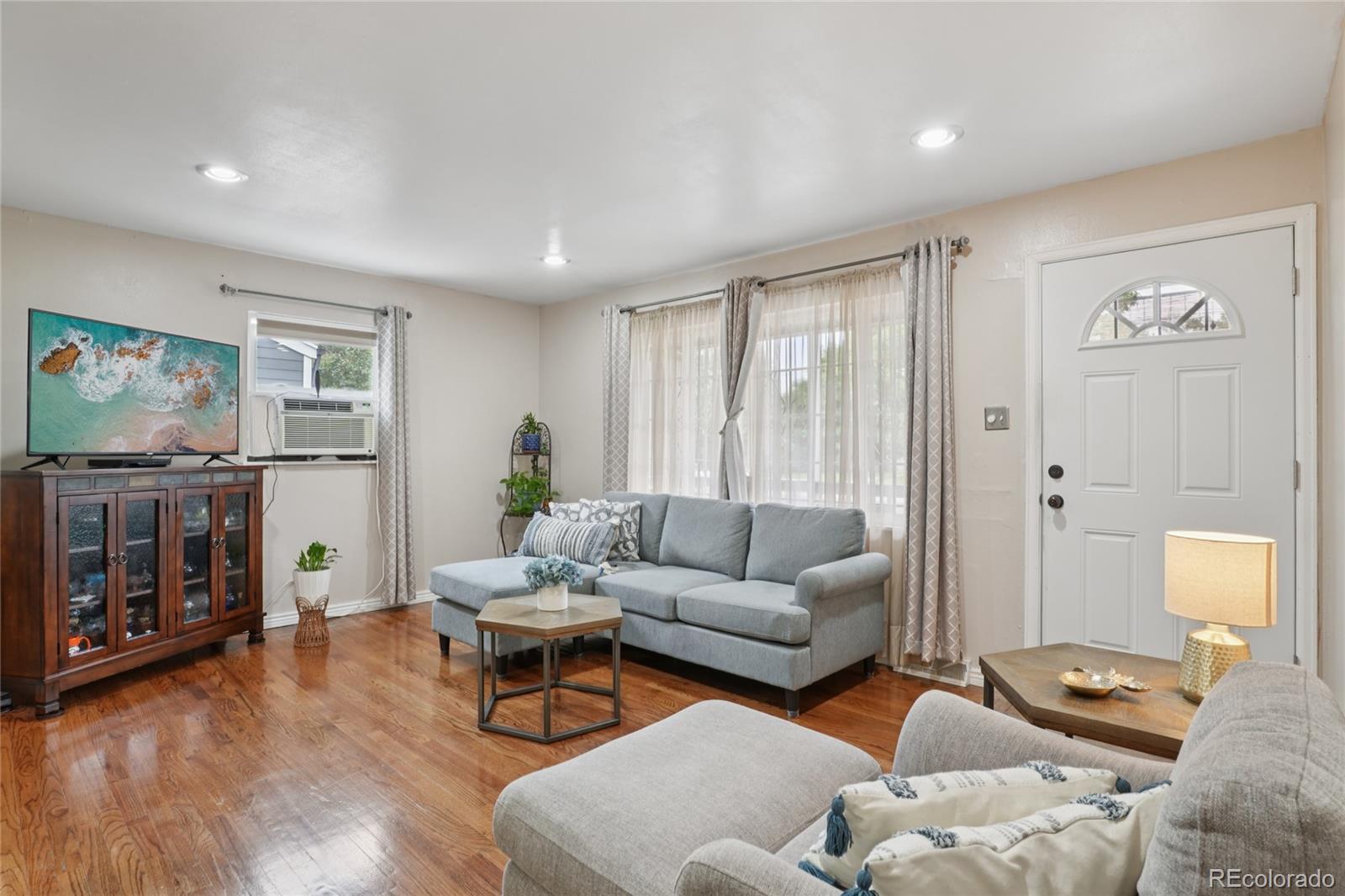 MLS Image #4 for 1924  kingston street,aurora, Colorado