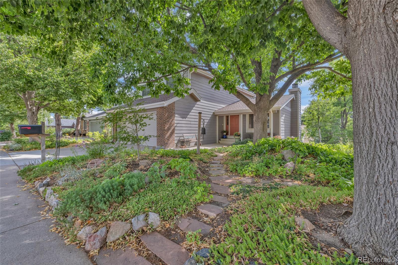 MLS Image #2 for 3572 s richfield circle,aurora, Colorado