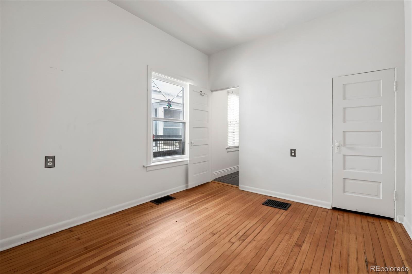 MLS Image #15 for 533 s emerson street,denver, Colorado