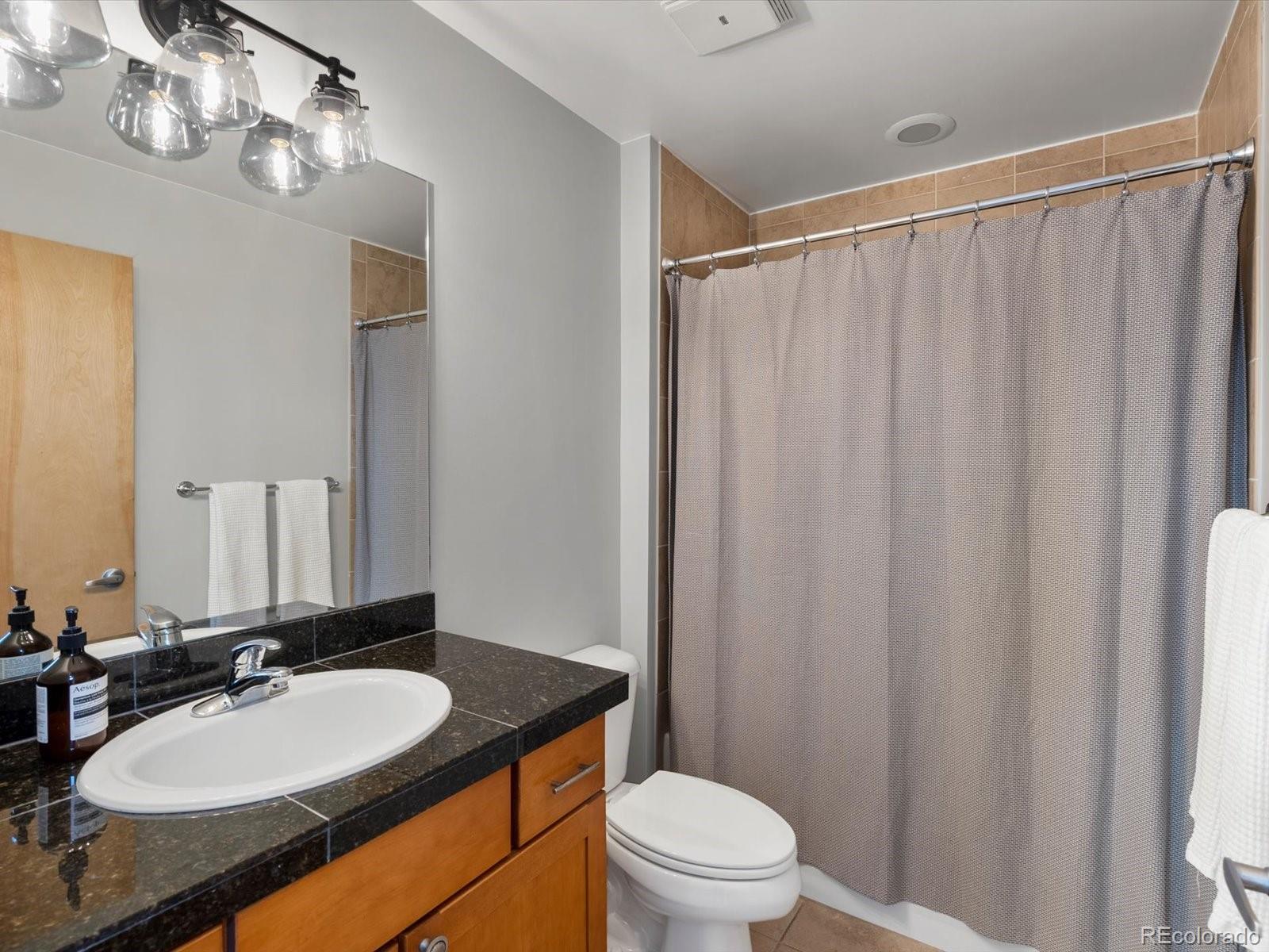 MLS Image #13 for 1313 s clarkson street,denver, Colorado