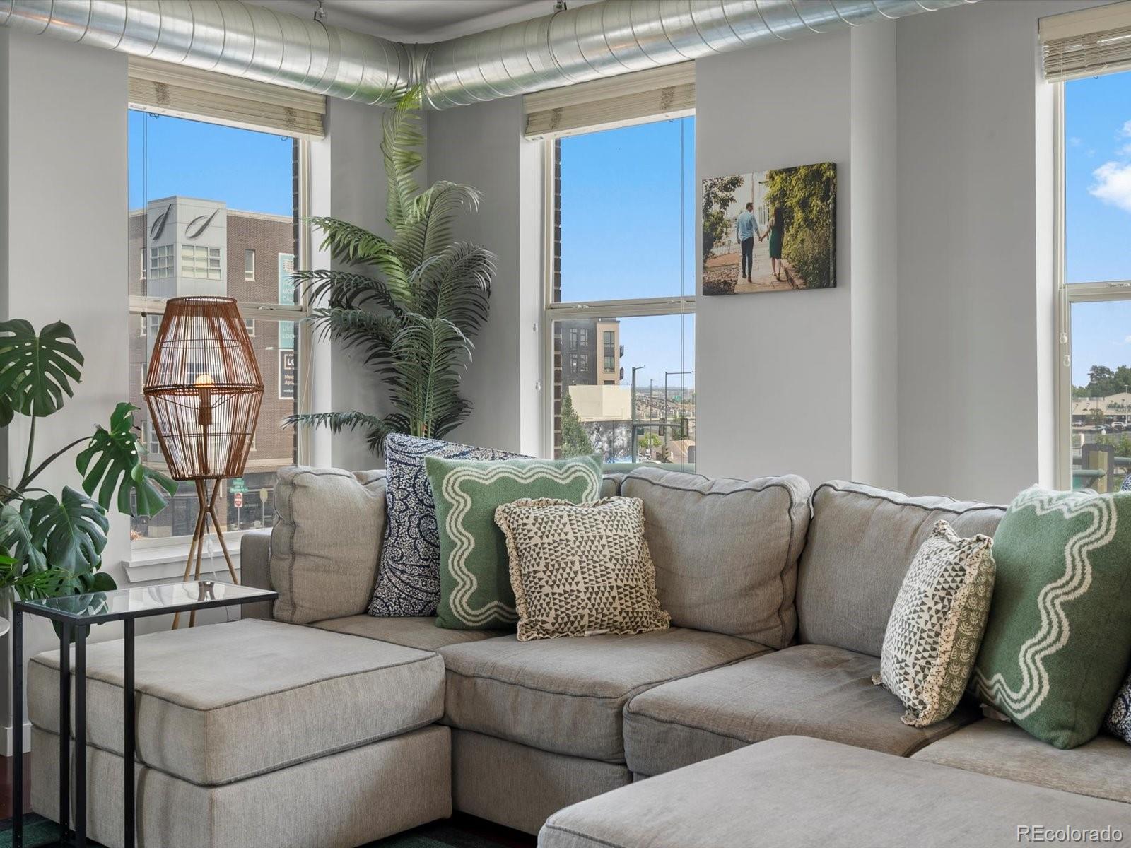 MLS Image #15 for 1313 s clarkson street,denver, Colorado