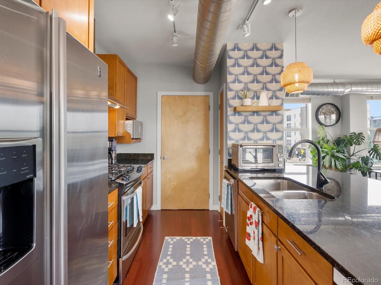 MLS Image #20 for 1313 s clarkson street,denver, Colorado