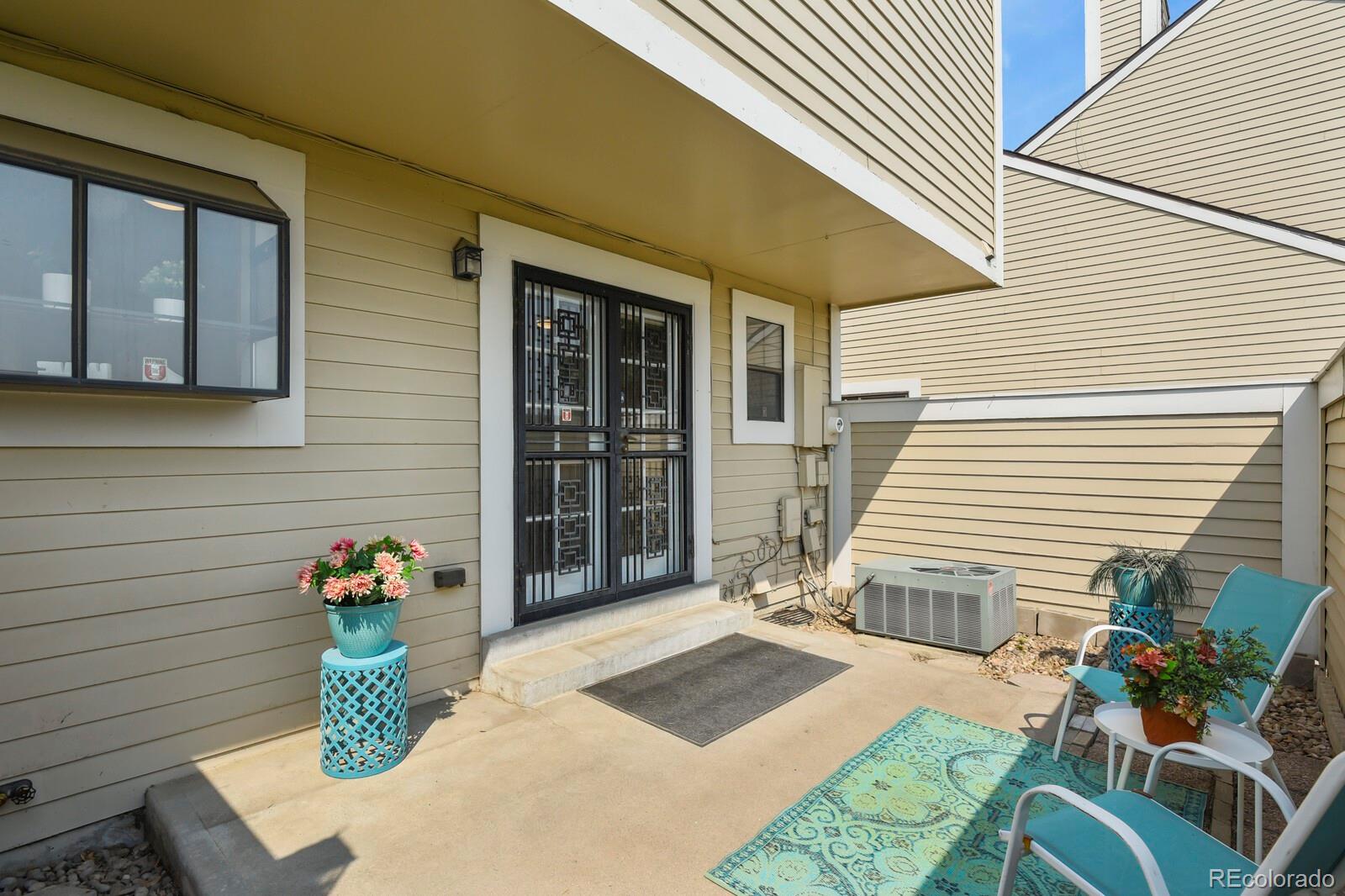 MLS Image #19 for 140 s fraser circle,aurora, Colorado