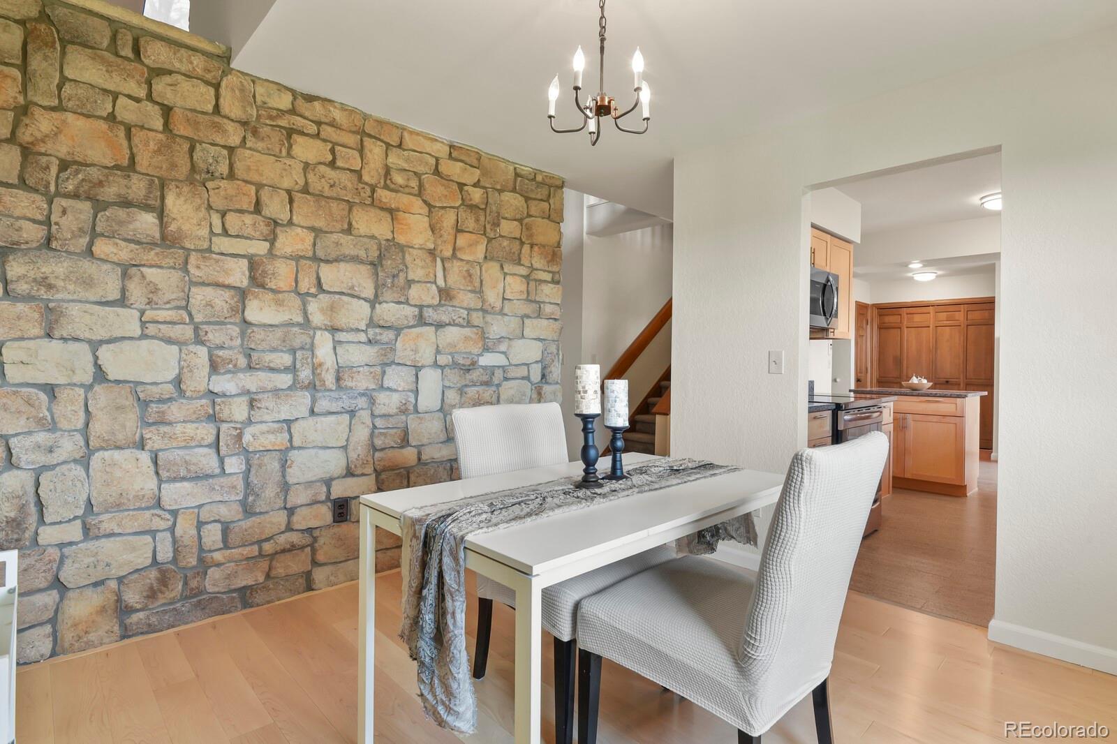 MLS Image #8 for 140 s fraser circle,aurora, Colorado