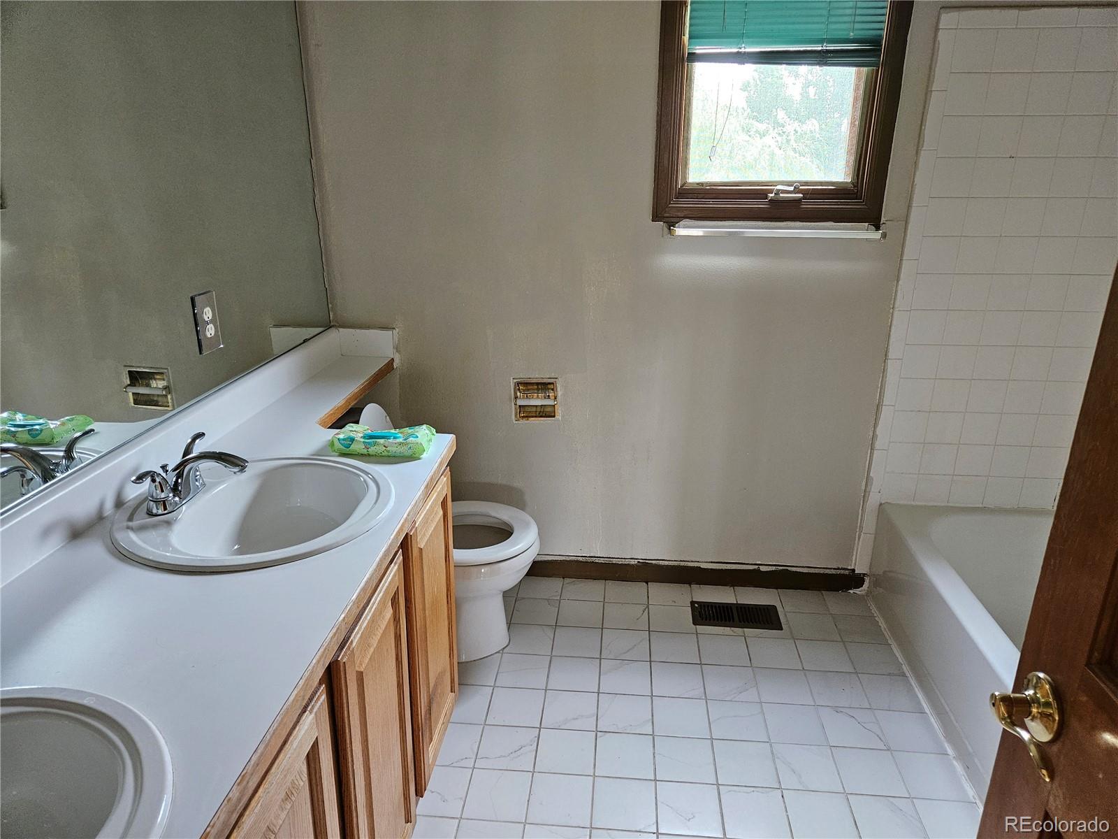 MLS Image #31 for 5804 s danube street,aurora, Colorado