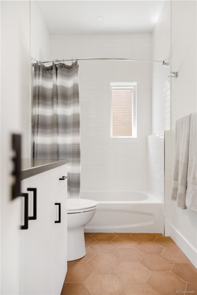 MLS Image #29 for 3285  lawrence street,denver, Colorado