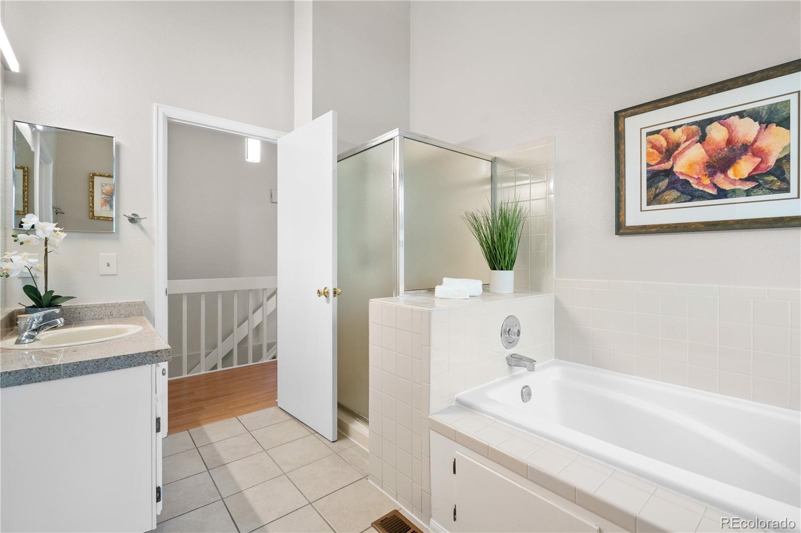MLS Image #15 for 1470 s quebec way,denver, Colorado