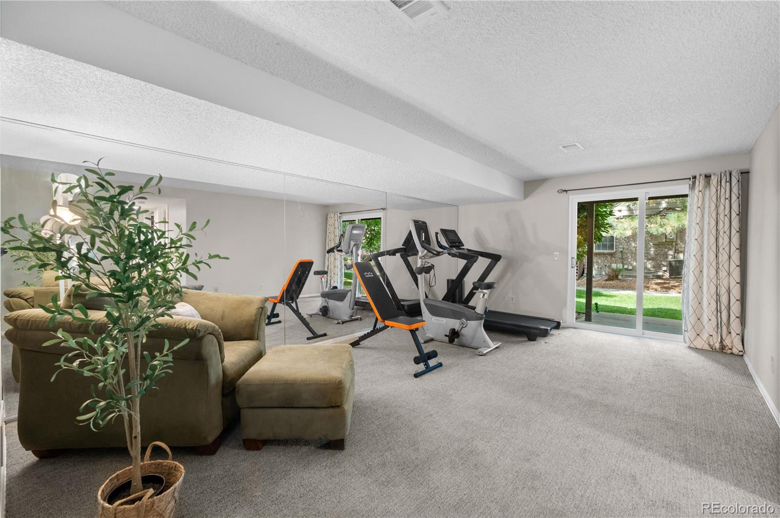 MLS Image #18 for 1470 s quebec way,denver, Colorado