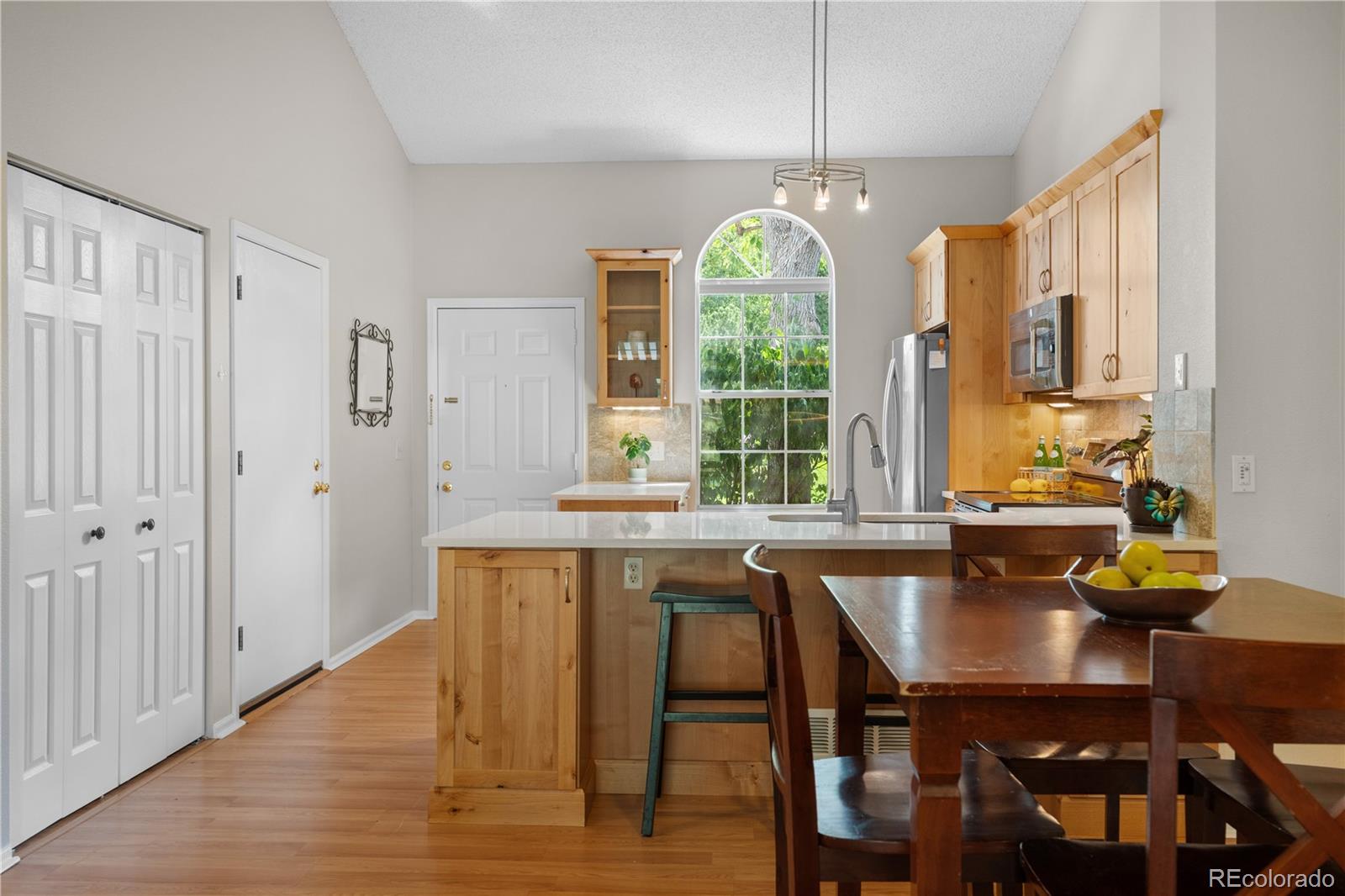 MLS Image #4 for 1470 s quebec way,denver, Colorado