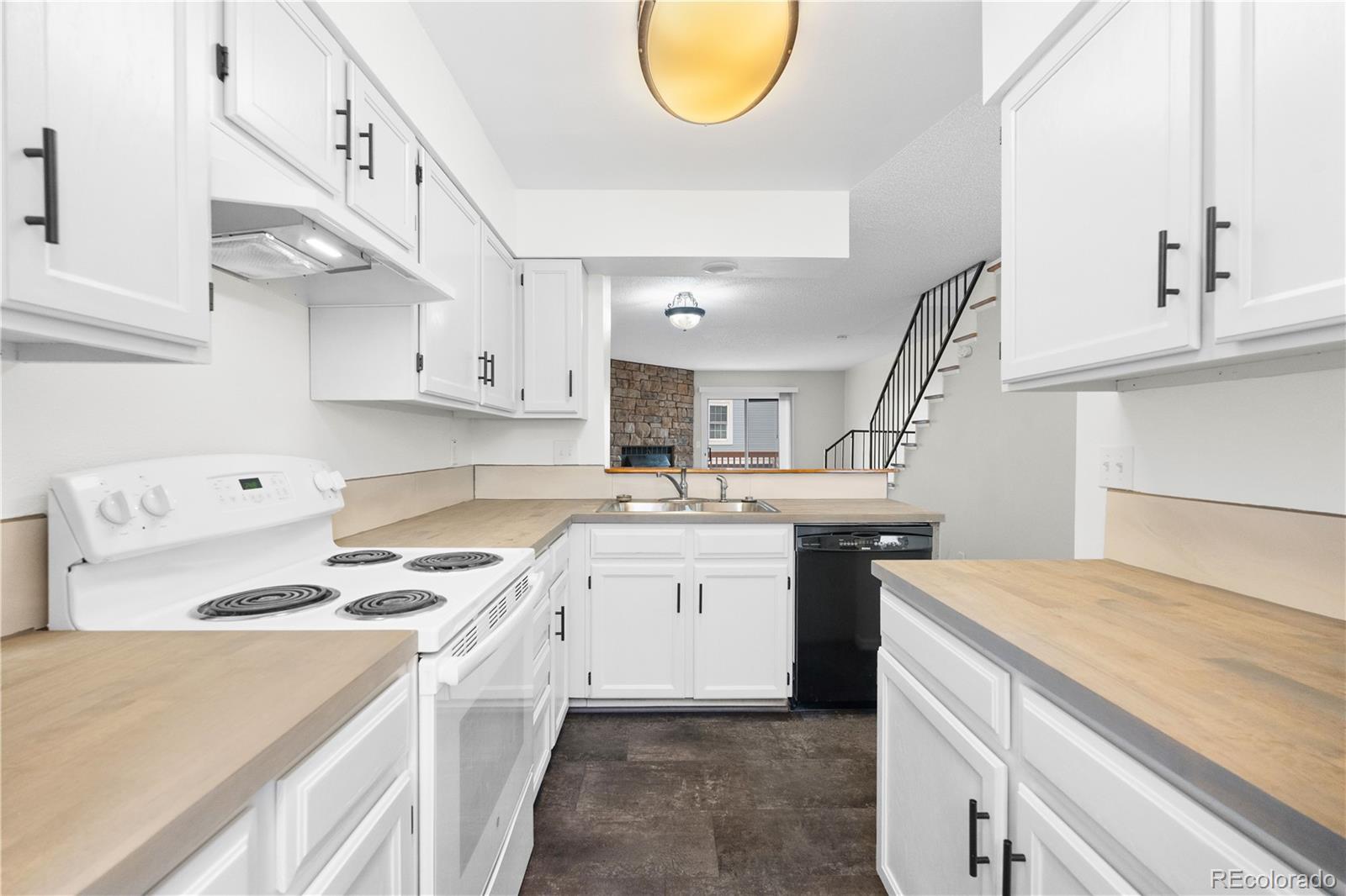 MLS Image #8 for 9930 w cornell place,lakewood, Colorado