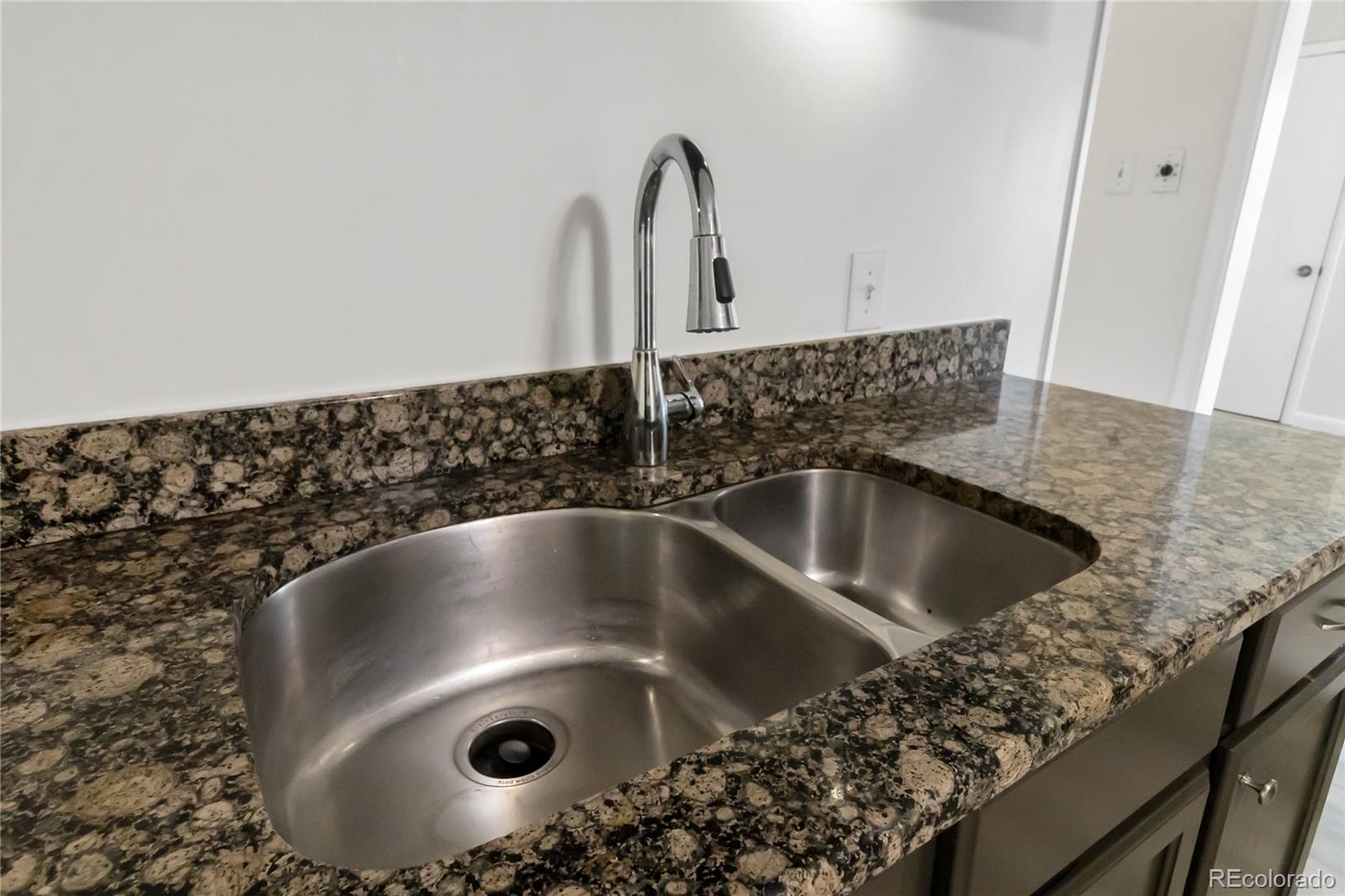 MLS Image #13 for 2743 s linley court,denver, Colorado