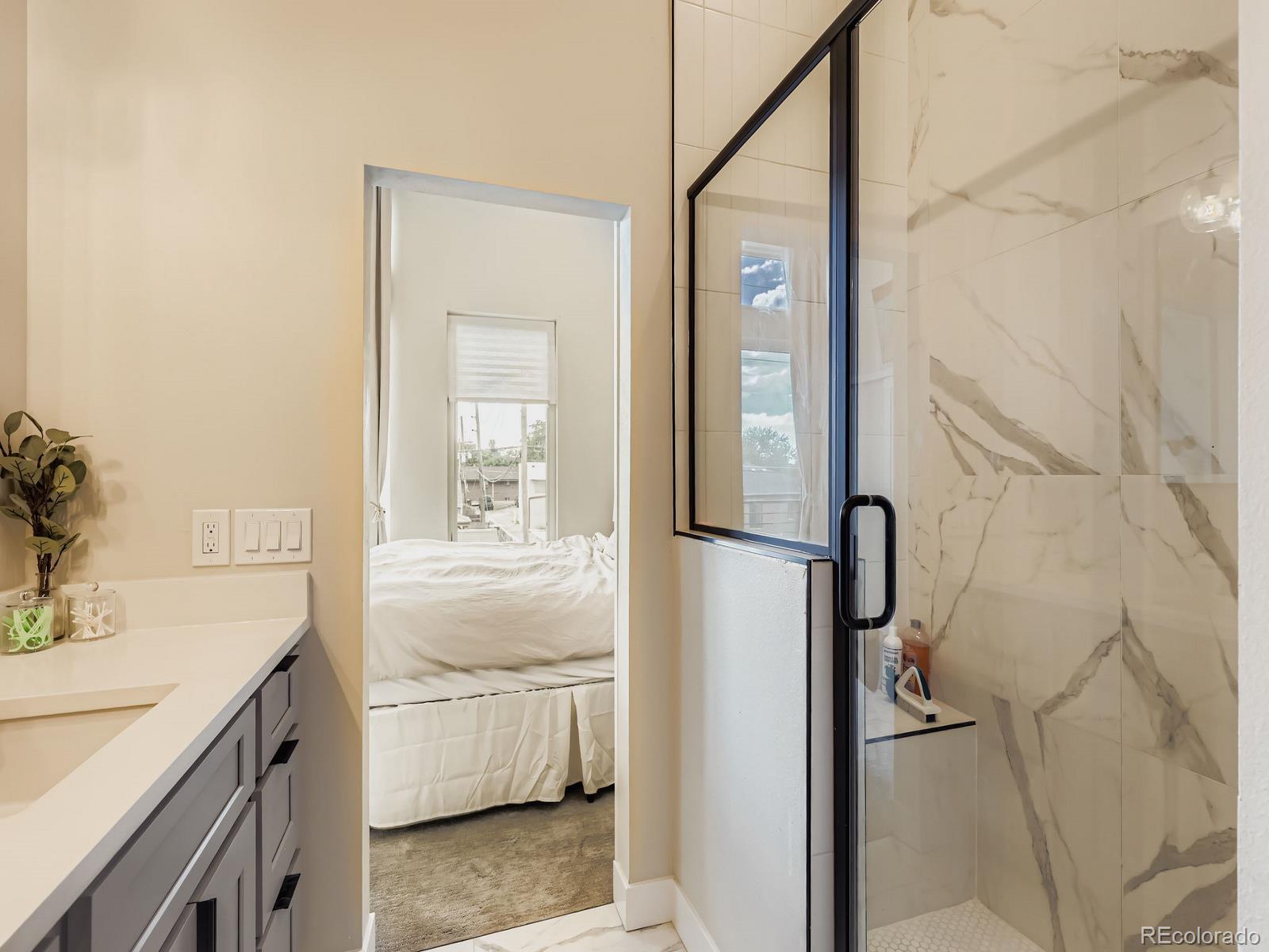 MLS Image #12 for 1921 w elk place,denver, Colorado