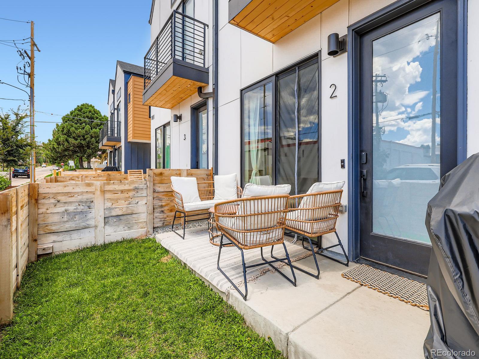 MLS Image #18 for 1921 w elk place,denver, Colorado