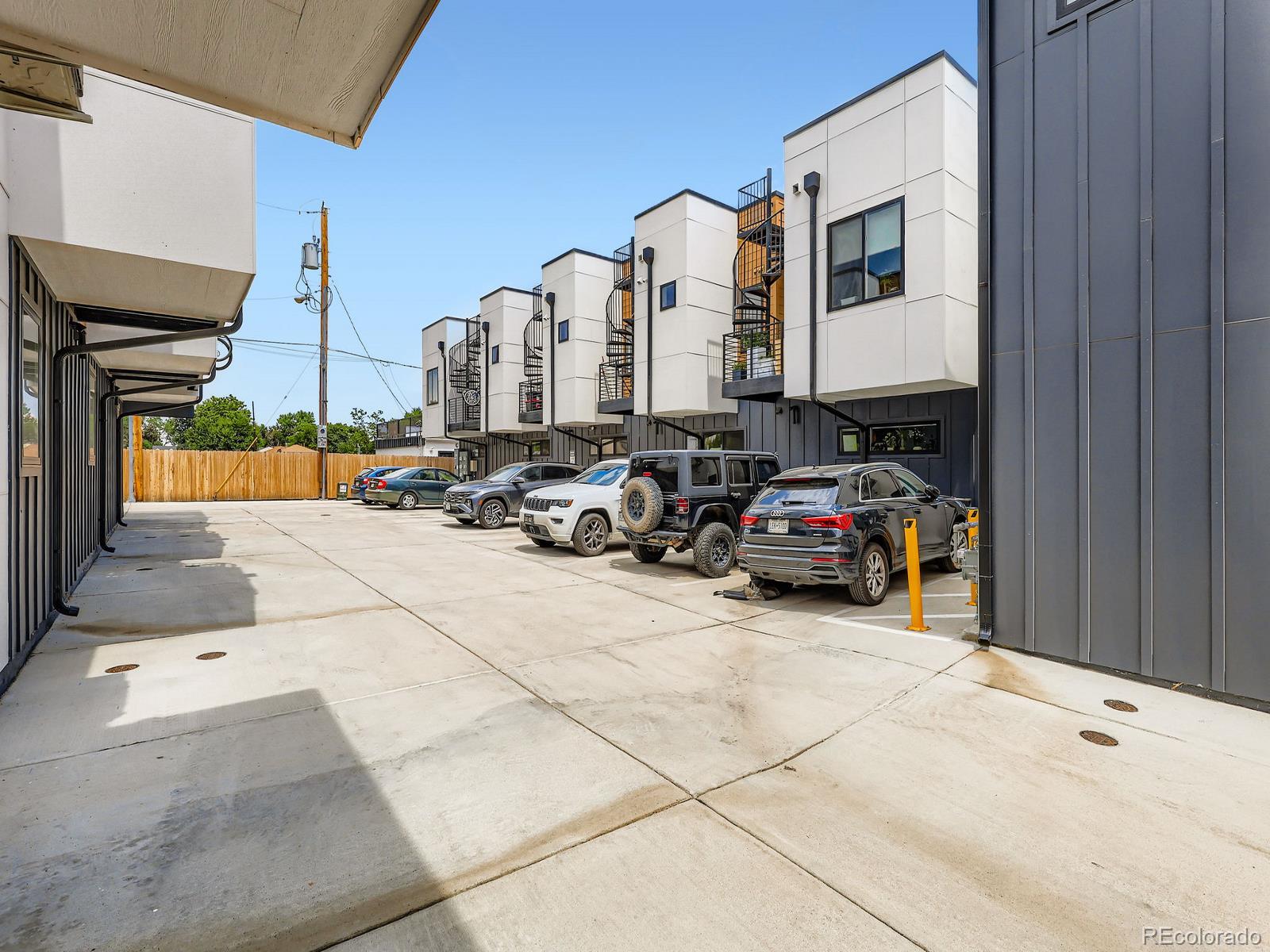 MLS Image #20 for 1921 w elk place,denver, Colorado