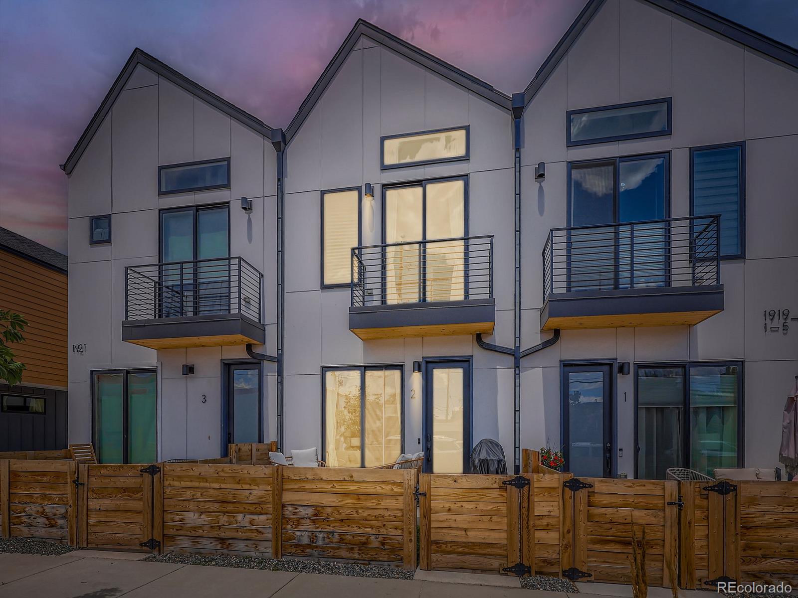 MLS Image #21 for 1921 w elk place,denver, Colorado