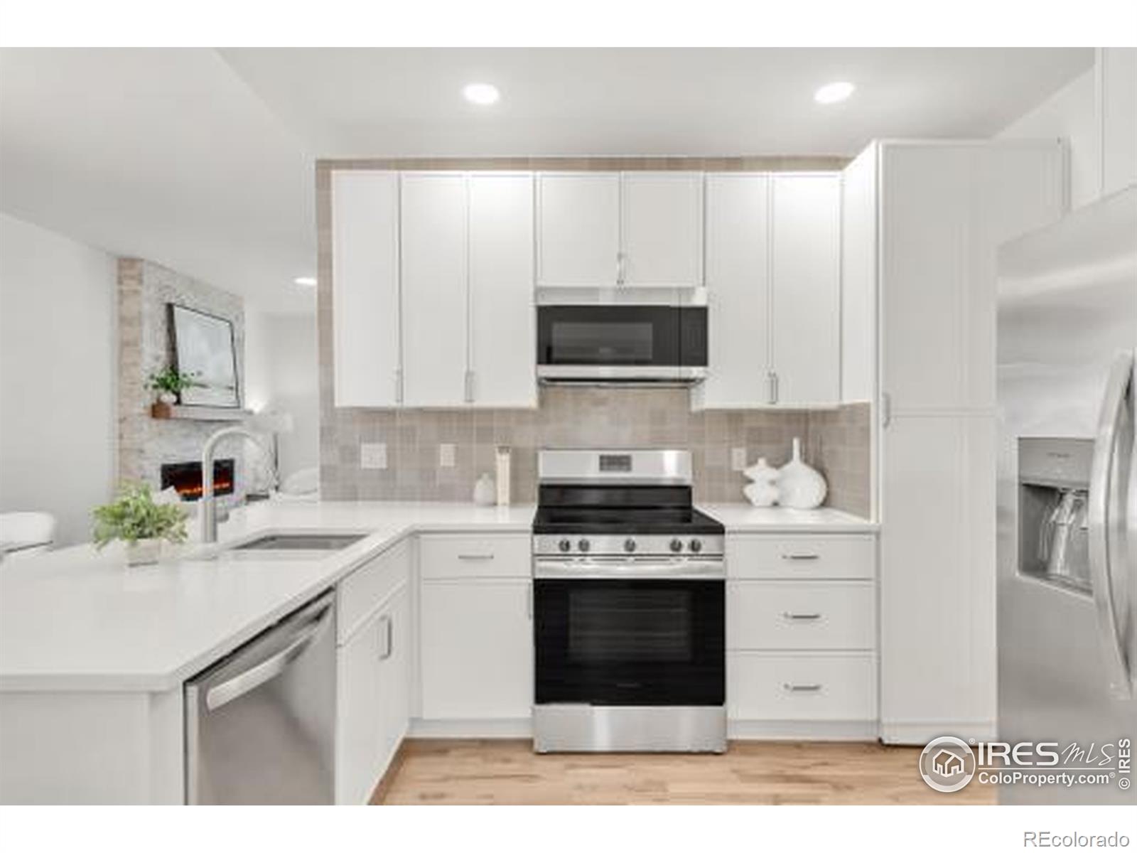 MLS Image #14 for 3139 n vine street,denver, Colorado