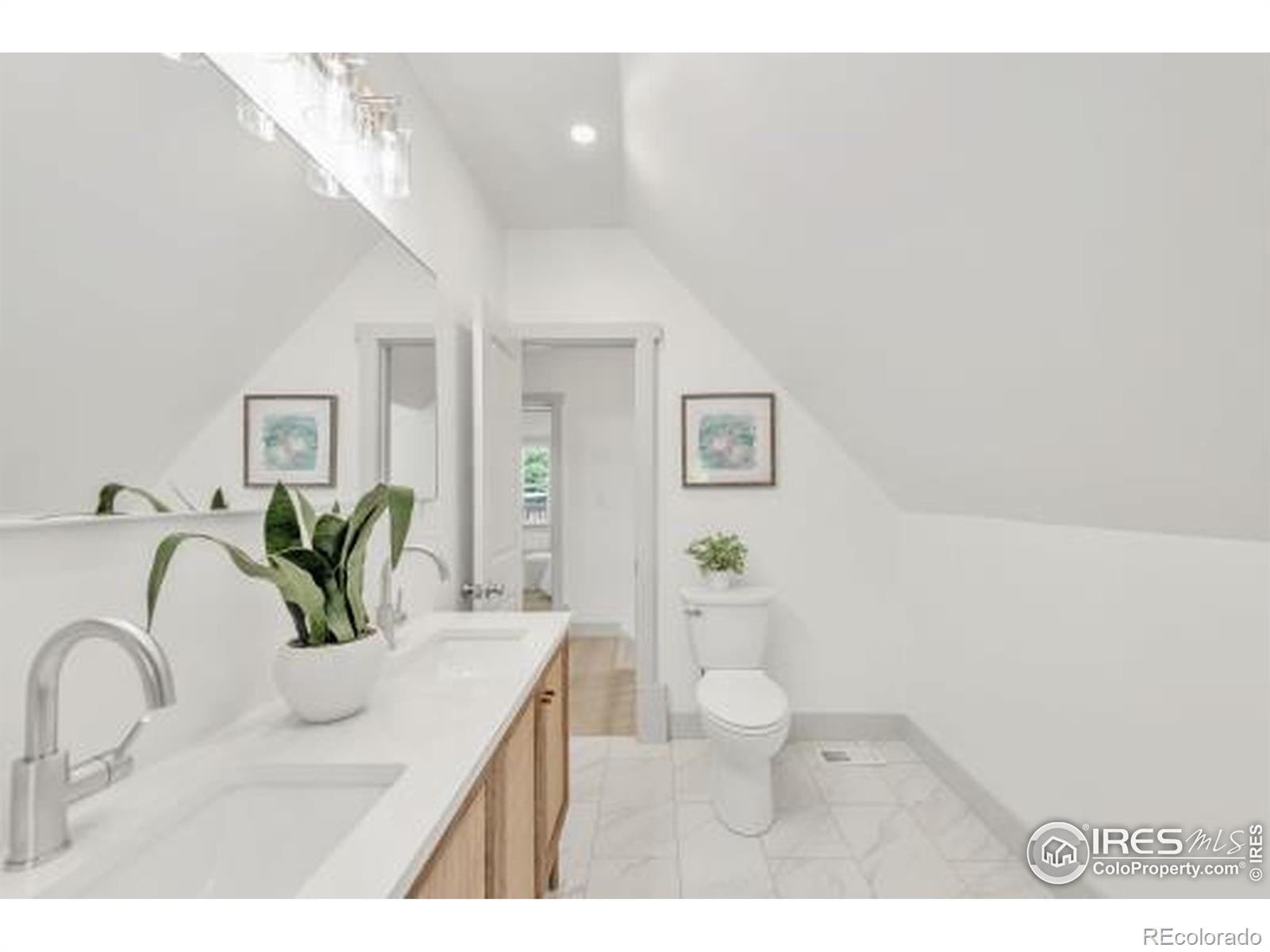 MLS Image #30 for 3139 n vine street,denver, Colorado