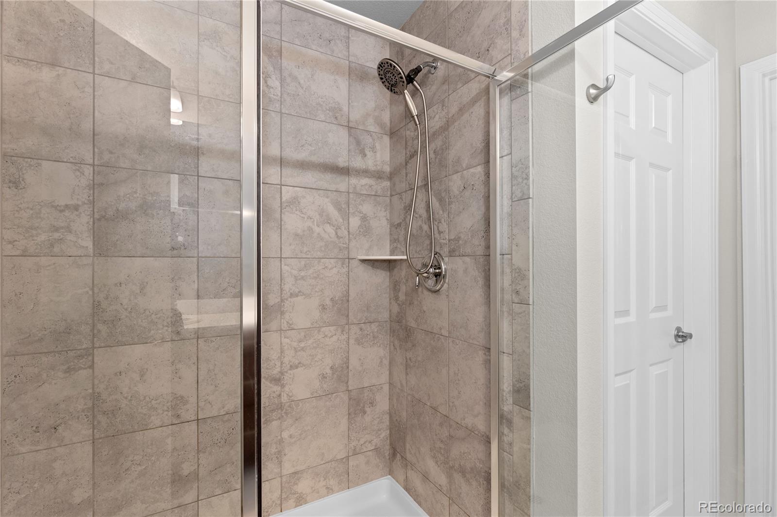 MLS Image #37 for 15968 e otero avenue,centennial, Colorado