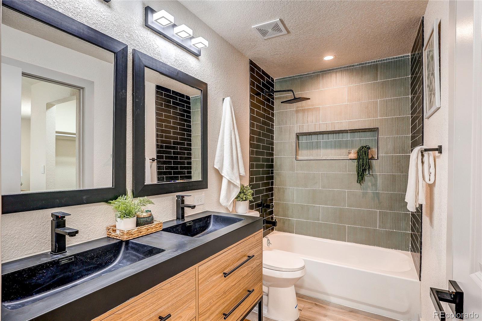 MLS Image #18 for 4493  elkhart street,denver, Colorado