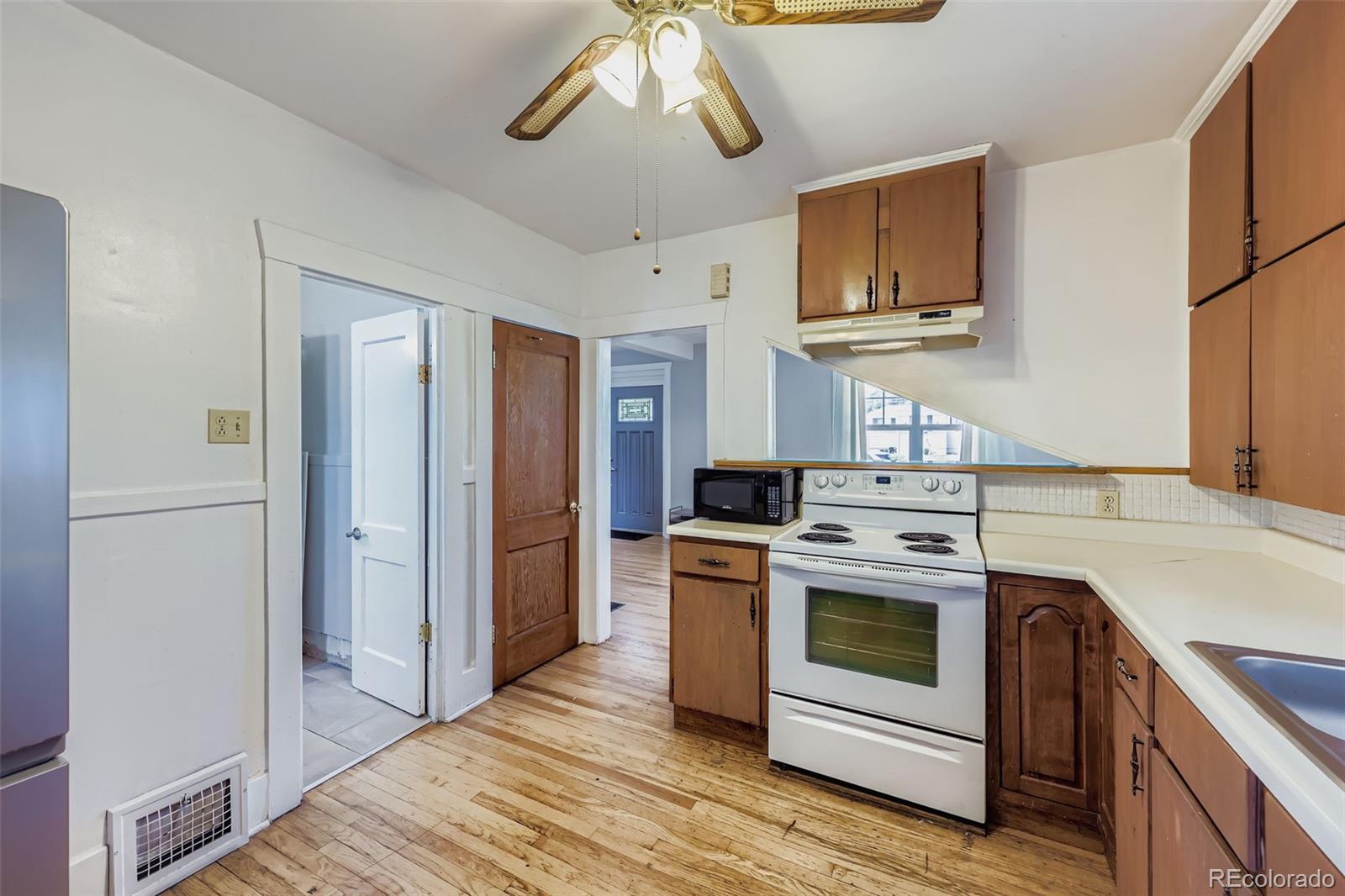 MLS Image #10 for 3334 n madison street,denver, Colorado