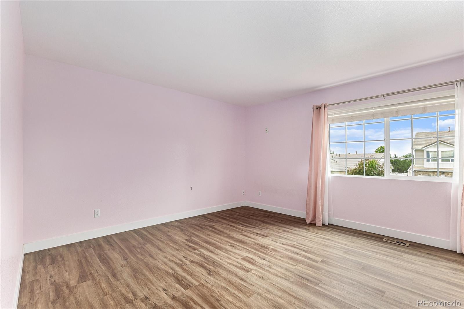 MLS Image #23 for 5440  perth street,denver, Colorado