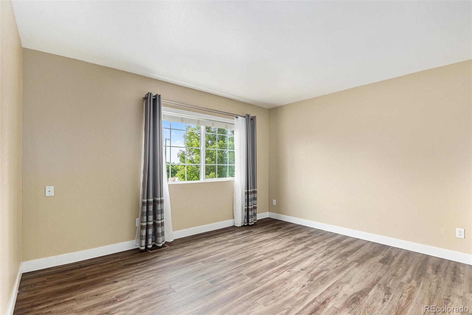 MLS Image #25 for 5440  perth street,denver, Colorado