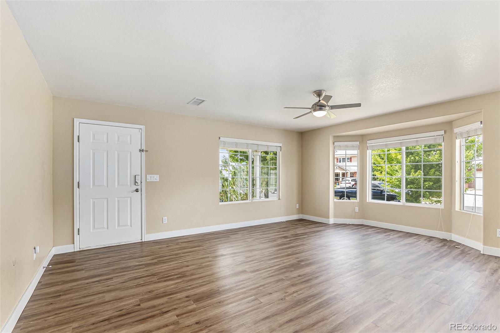 MLS Image #4 for 5440  perth street,denver, Colorado
